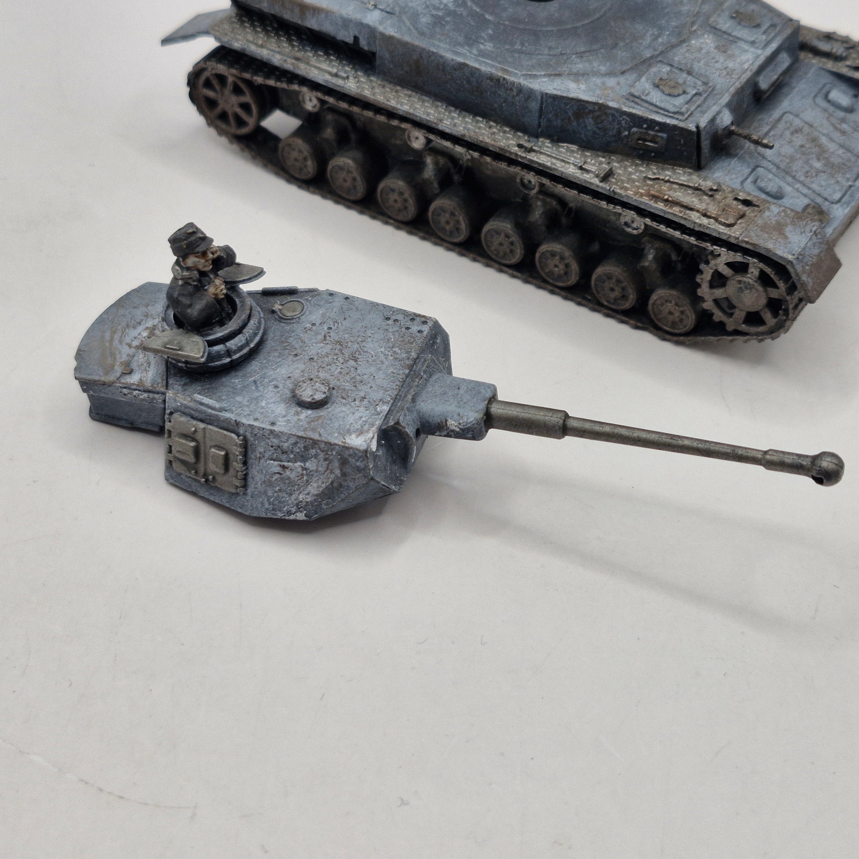 Bolt Action German Panzer IV Ausf.G - Painted AD038 - Image 4