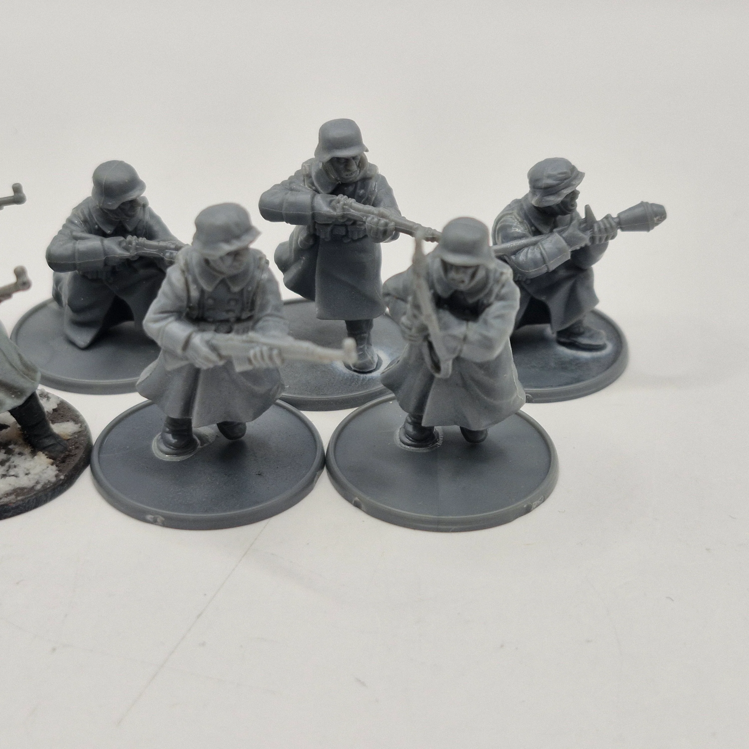 Bolt Action German Winter Infantry x12 AH073 - Image 4