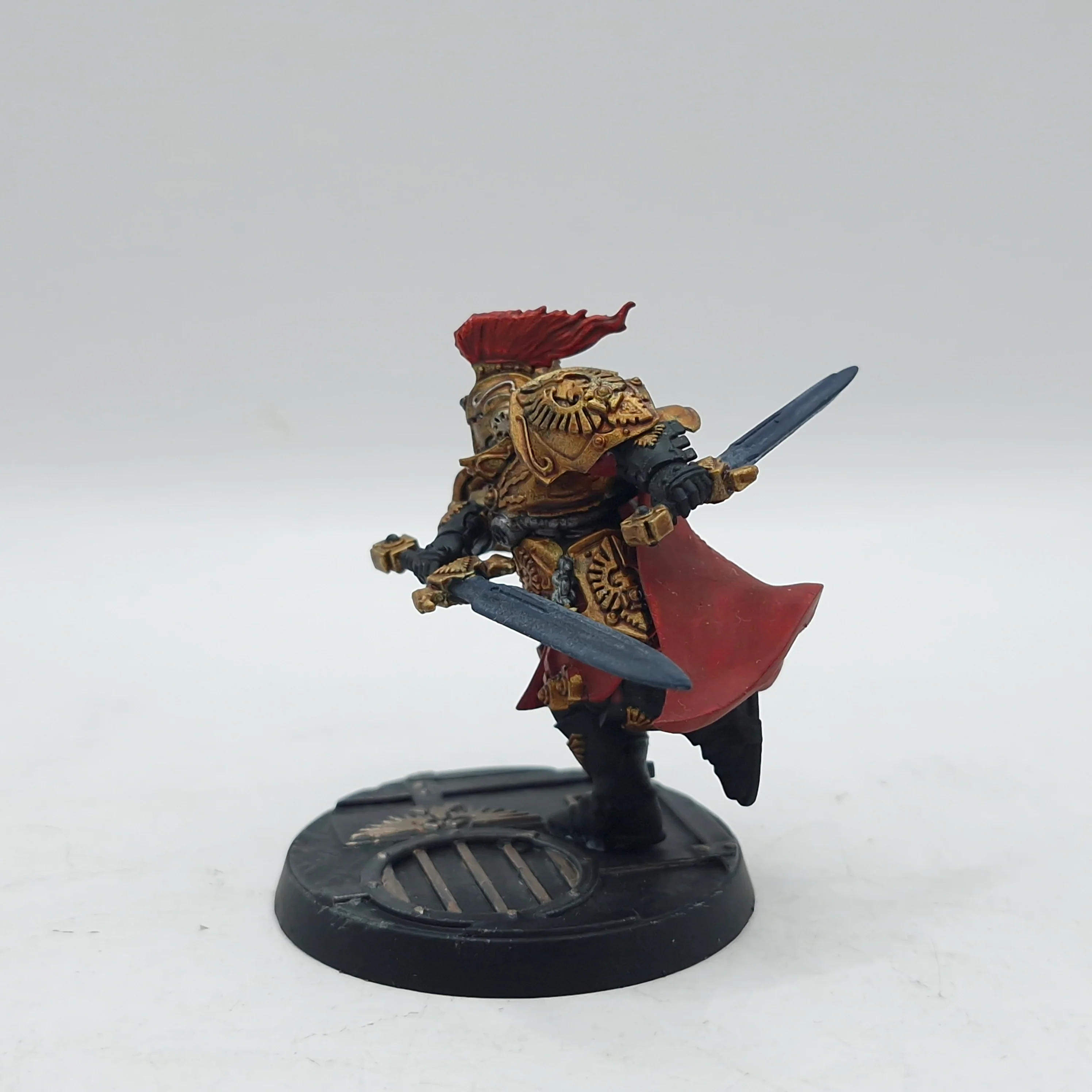 Warhammer 40k: Adeptus Custodes Blade Champion - Painted (BJ098) - Image 2