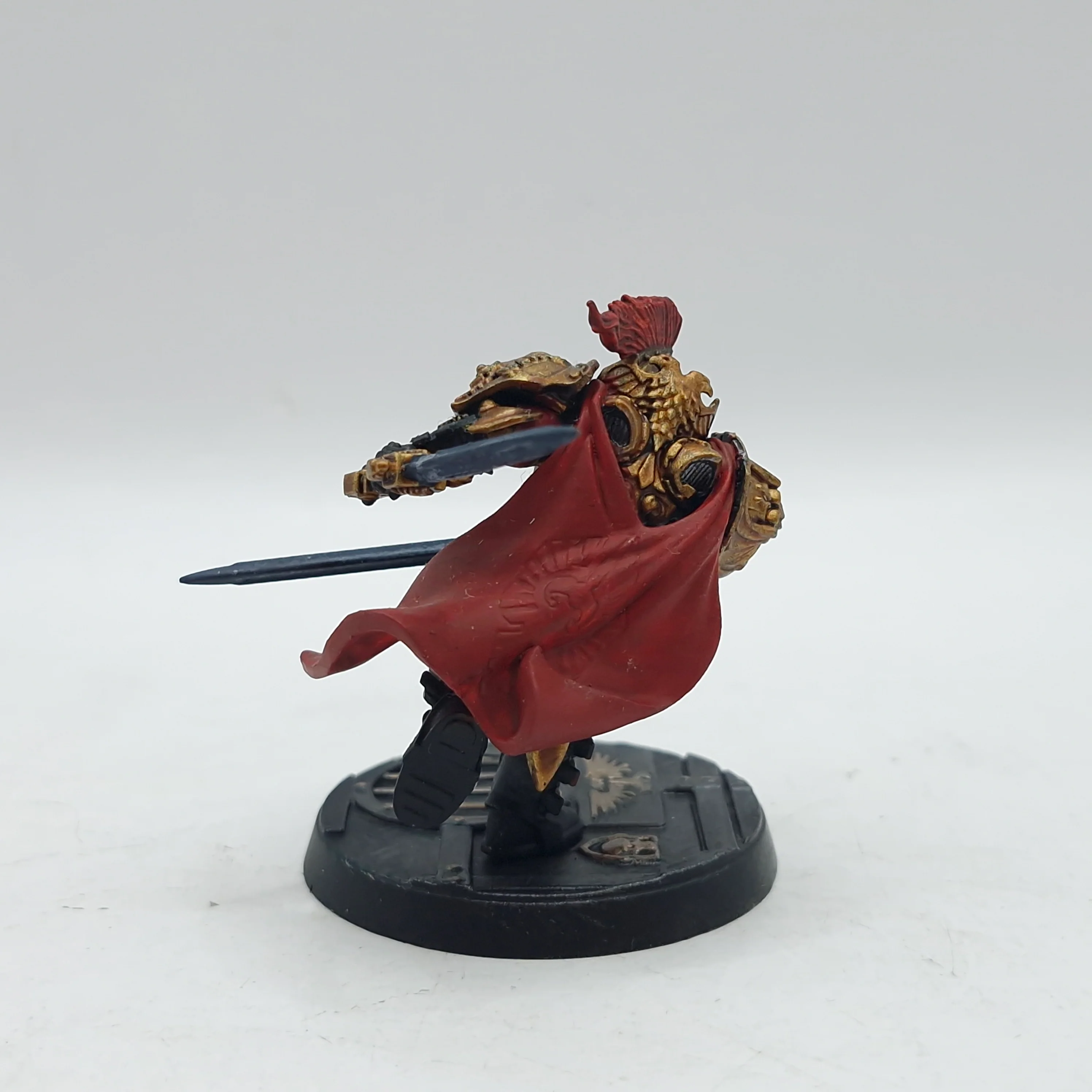 Warhammer 40k: Adeptus Custodes Blade Champion - Painted (BJ098) - Image 3
