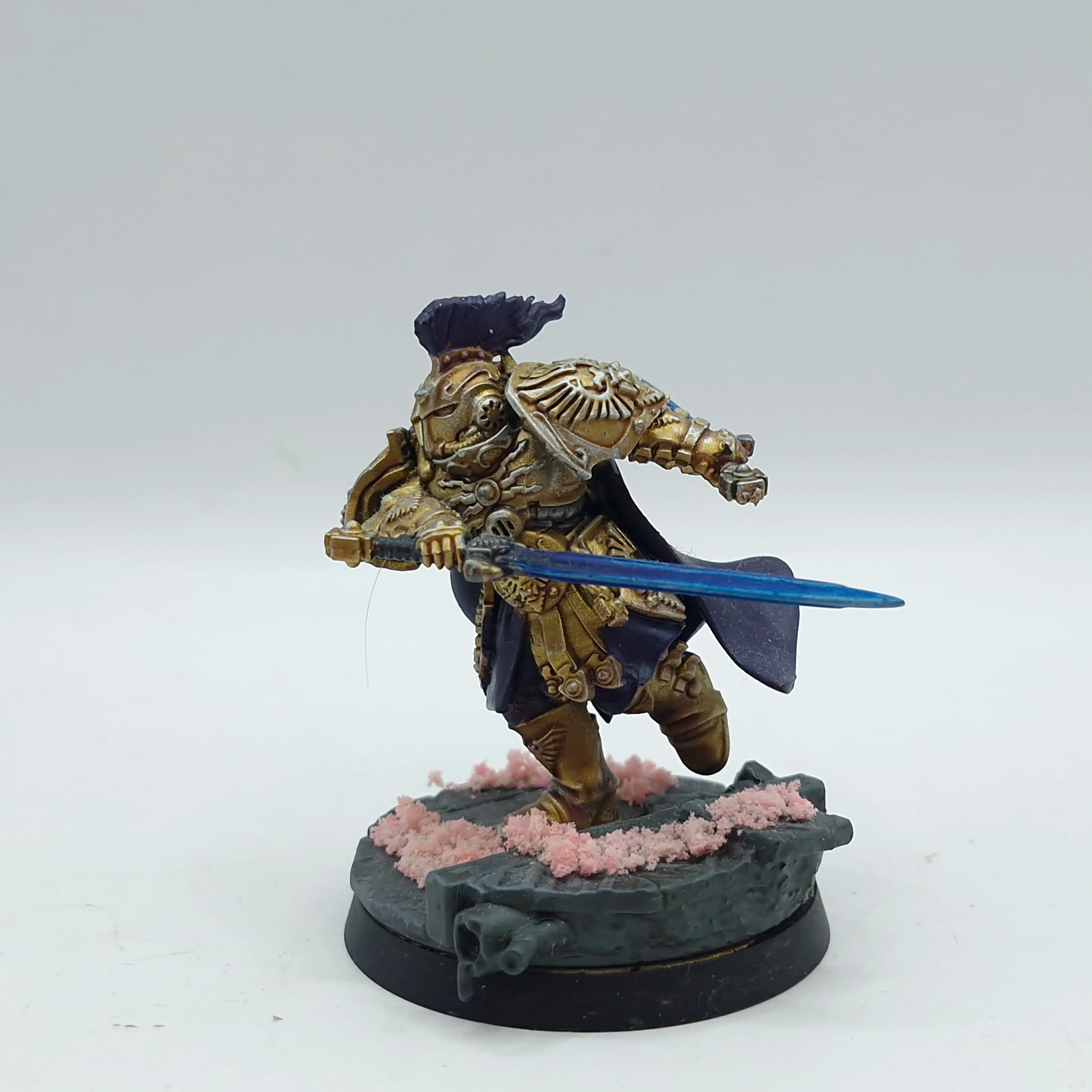 Warhammer 40k: Adeptus Custodes Blade Champion - Painted (BJ112) - Image 2