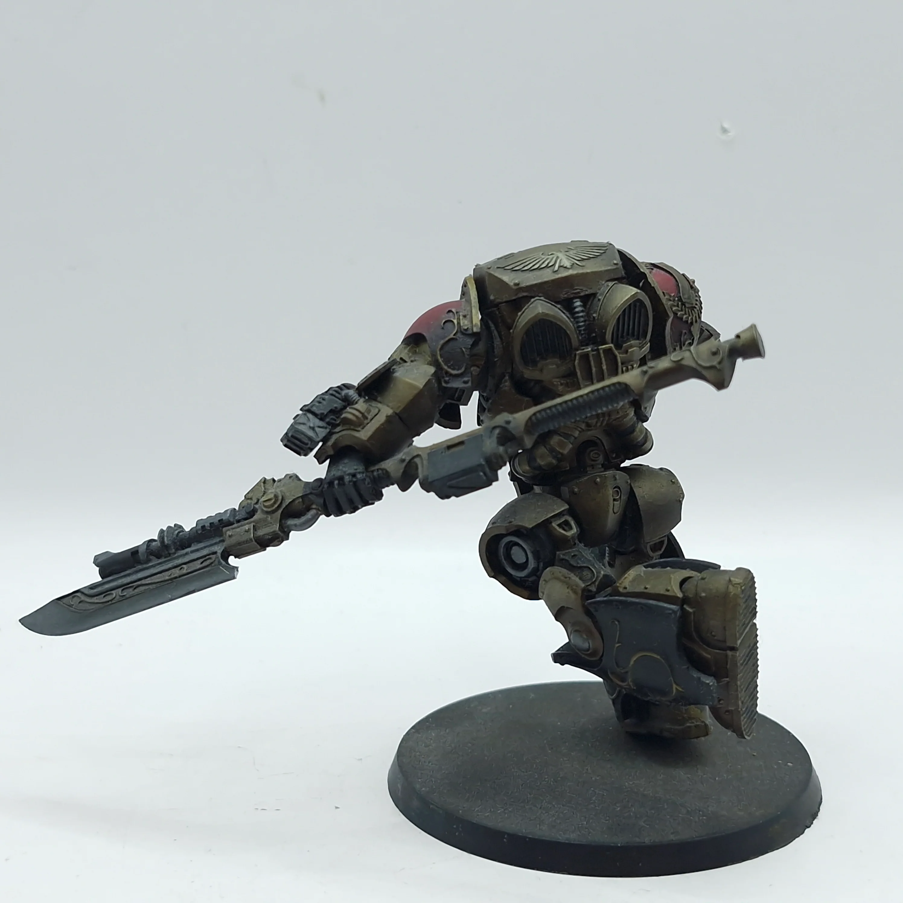 Warhammer 40k: Adeptus Custodes Forge World Achillus Dreadnought - Part Painted (AZ202) - Image 4