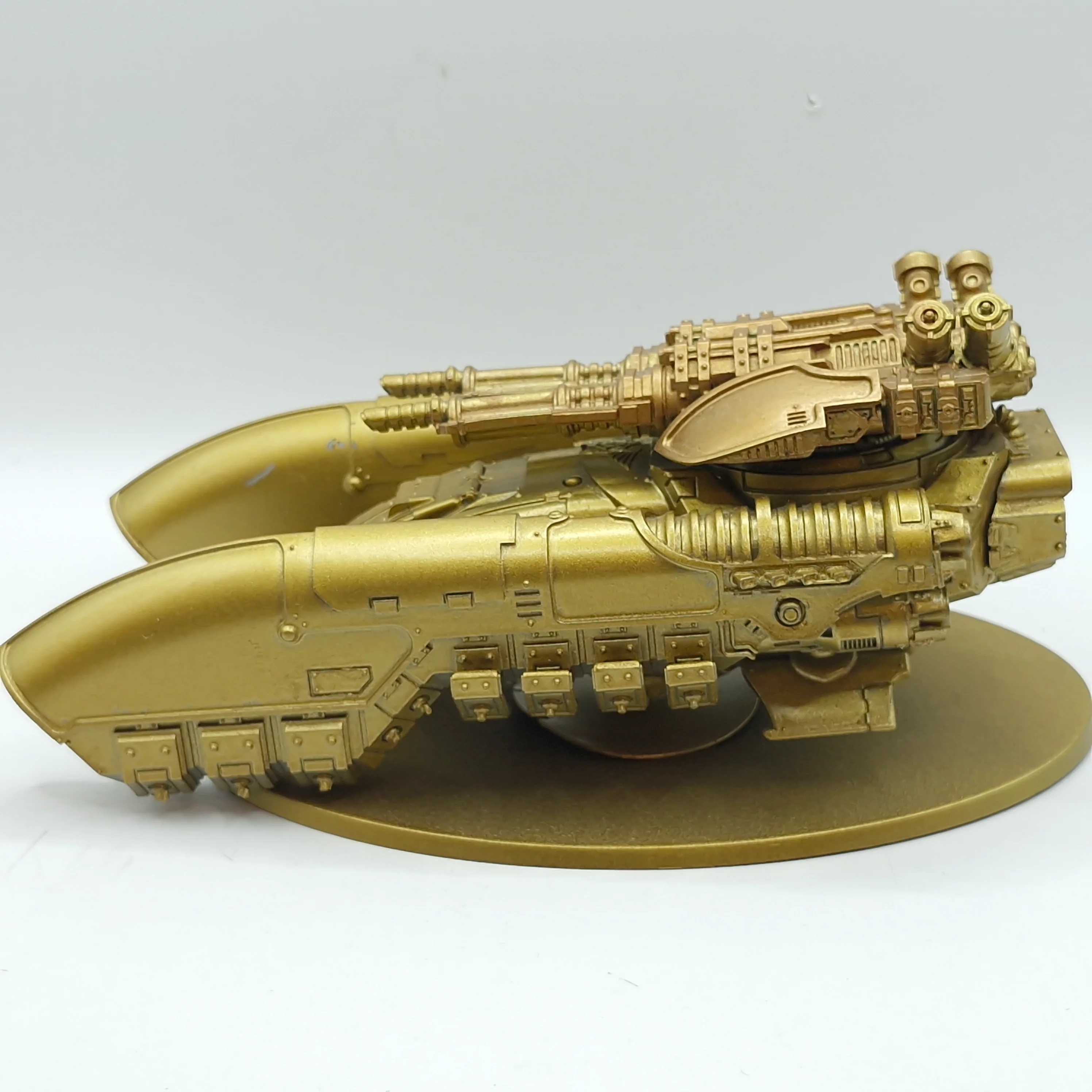 Warhammer 40k: Adeptus Custodes Forge World Caladius Grav-tank - Painted (AX090) - Image 2