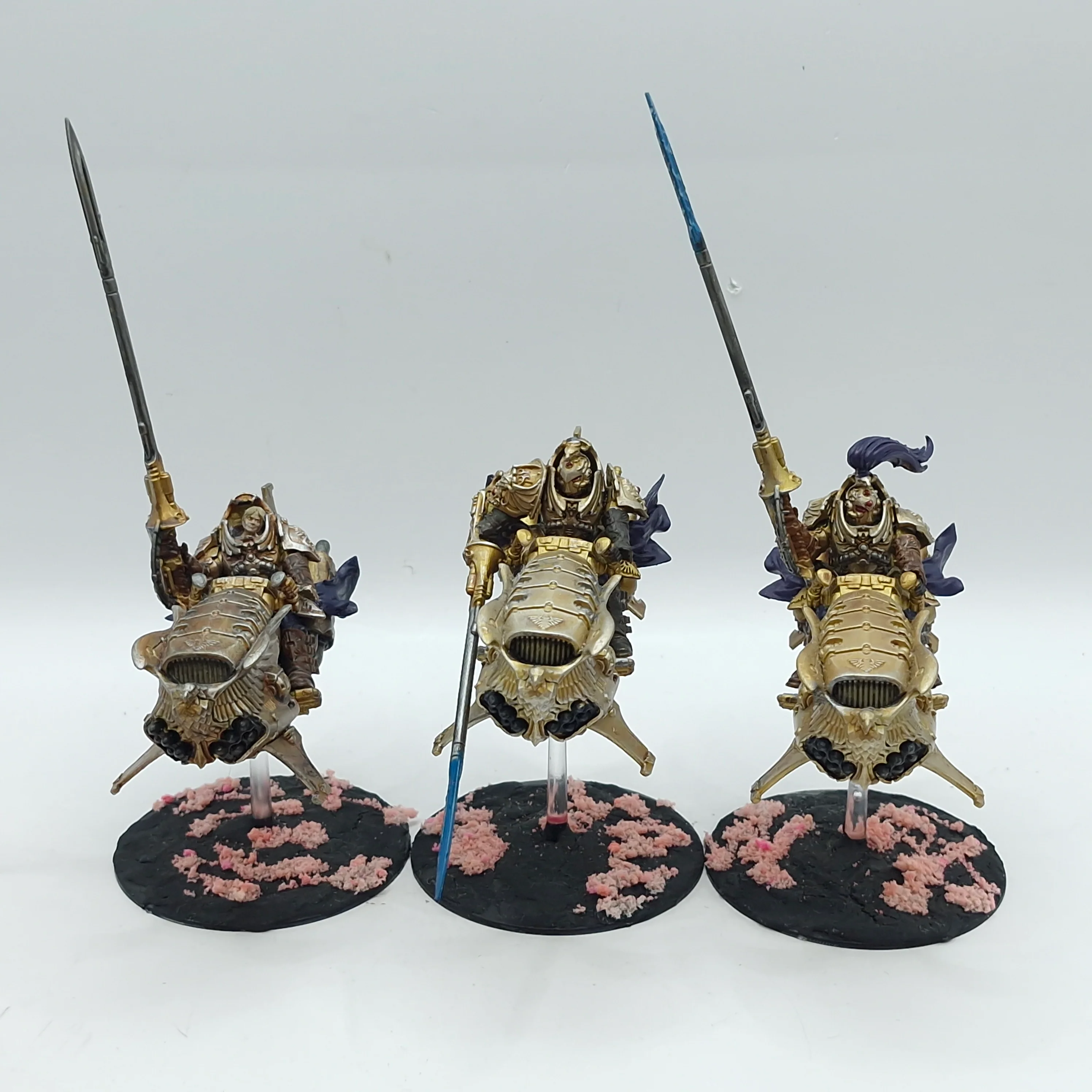 Warhammer 40k: Adeptus Custodes Vertus Praetors - Painted (BF051)
