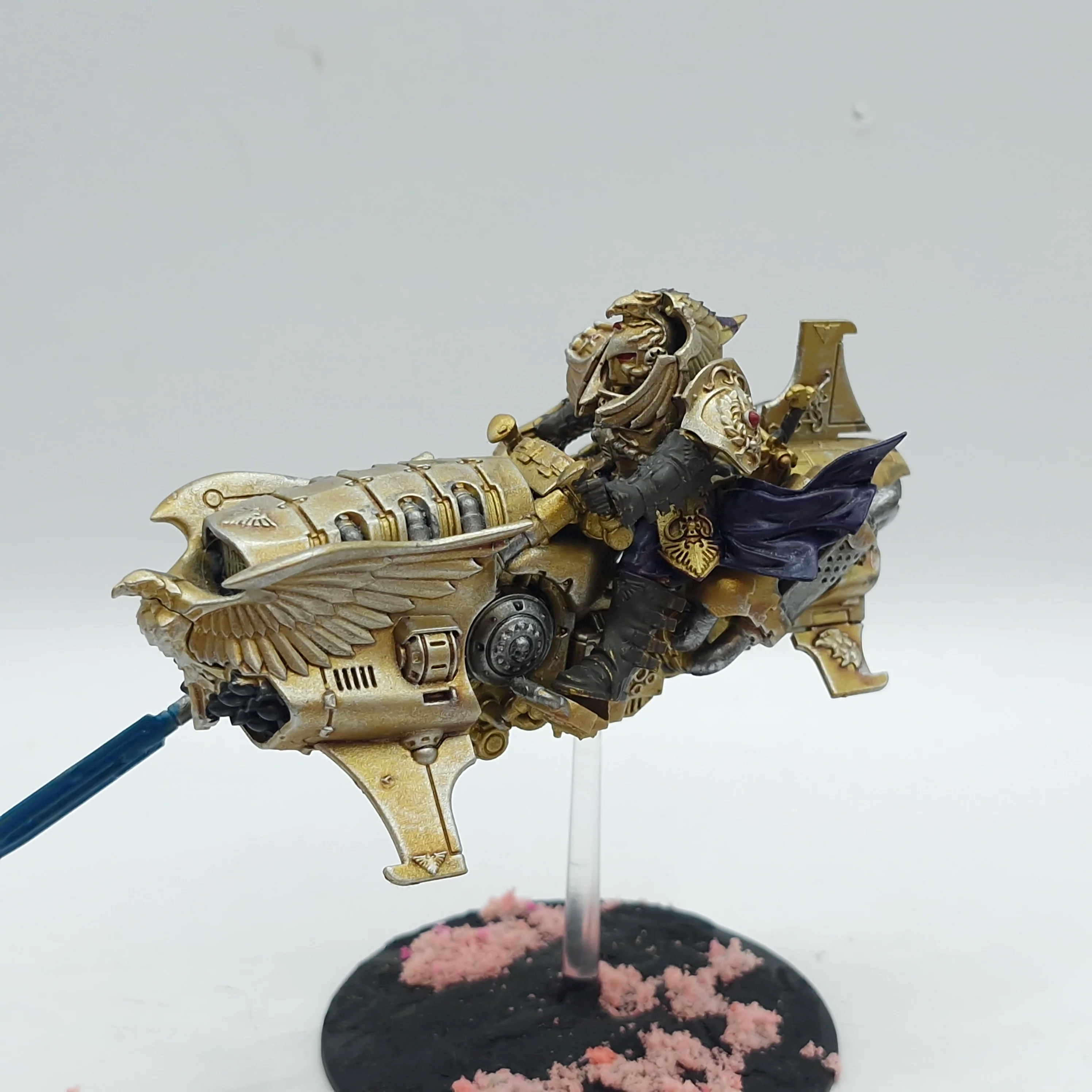 Warhammer 40k: Adeptus Custodes Vertus Praetors - Painted (BF051) - Image 6