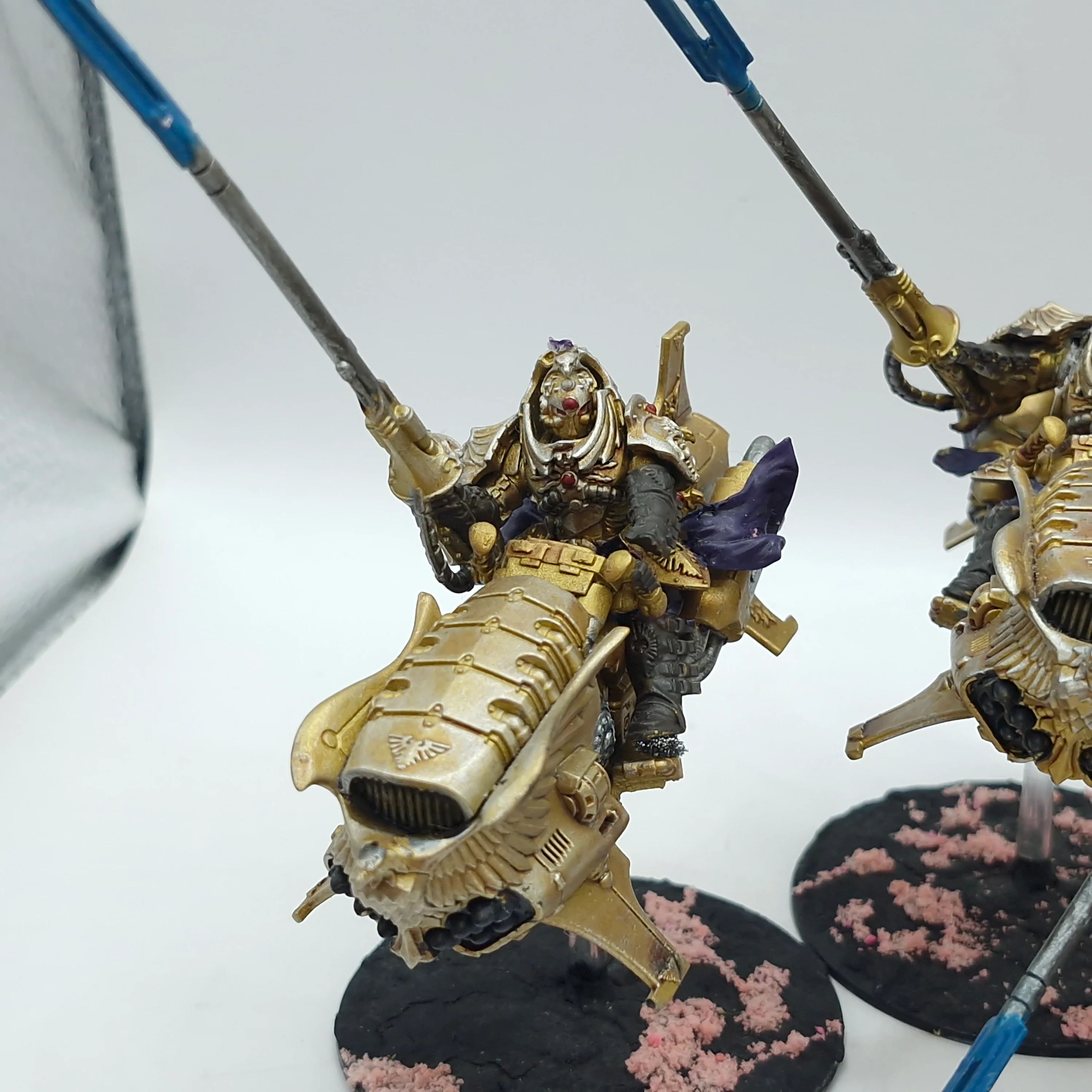 Warhammer 40k: Adeptus Custodes Vertus Praetors - Painted (BF070) - Image 2