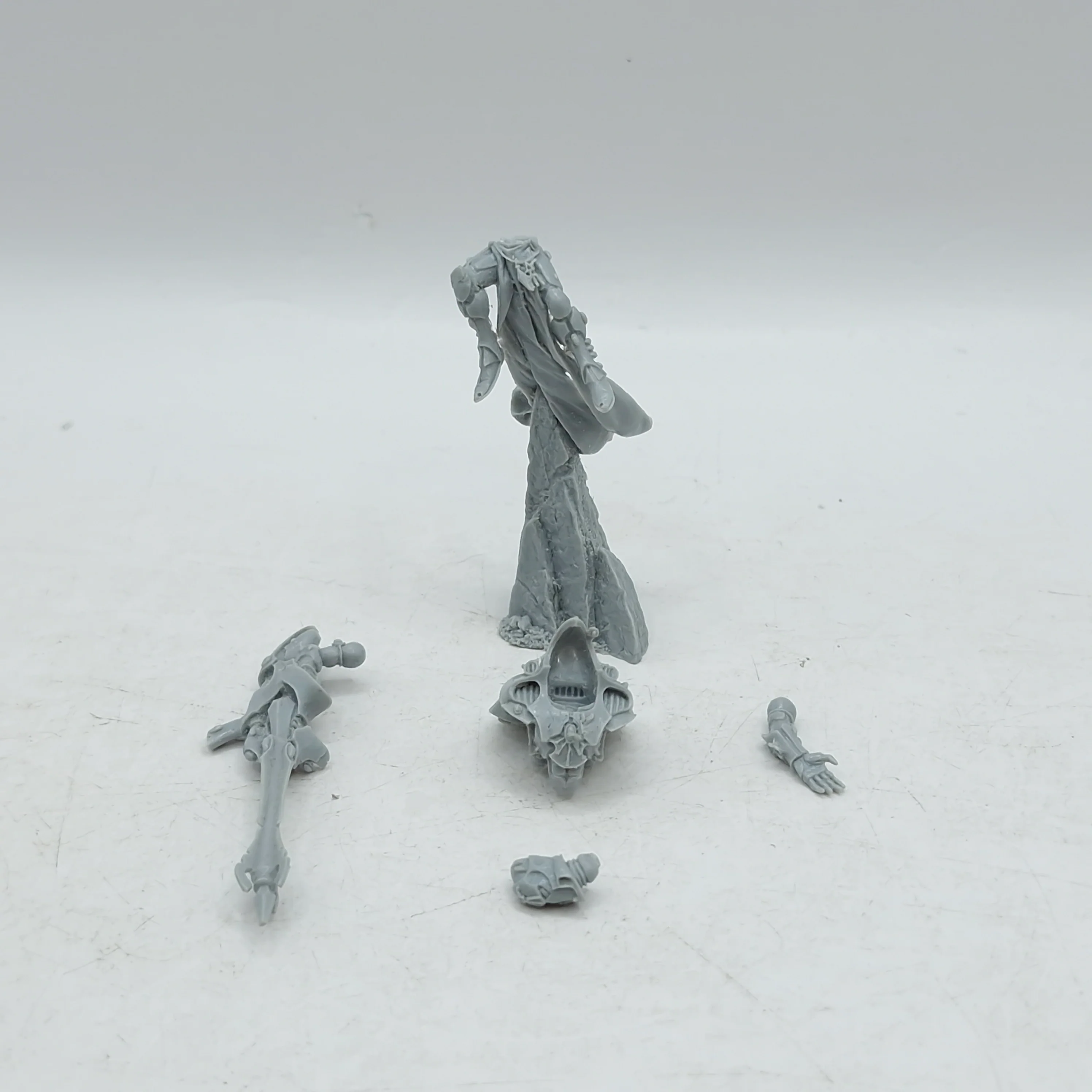 Warhammer 40k: Aeldari Eldar Spectres Exarch OOP (AE026)