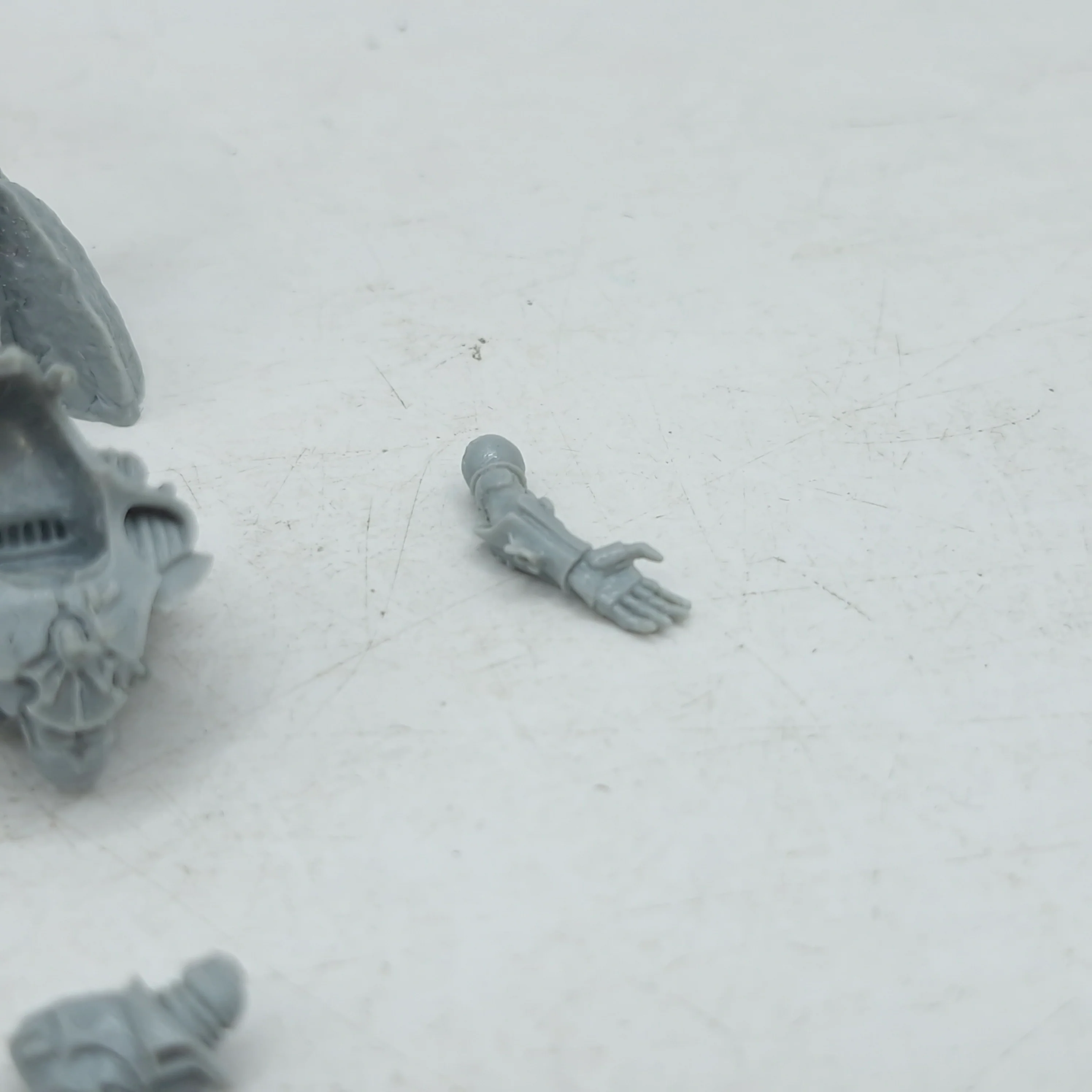 Warhammer 40k: Aeldari Eldar Spectres Exarch OOP (AE026) - Image 5