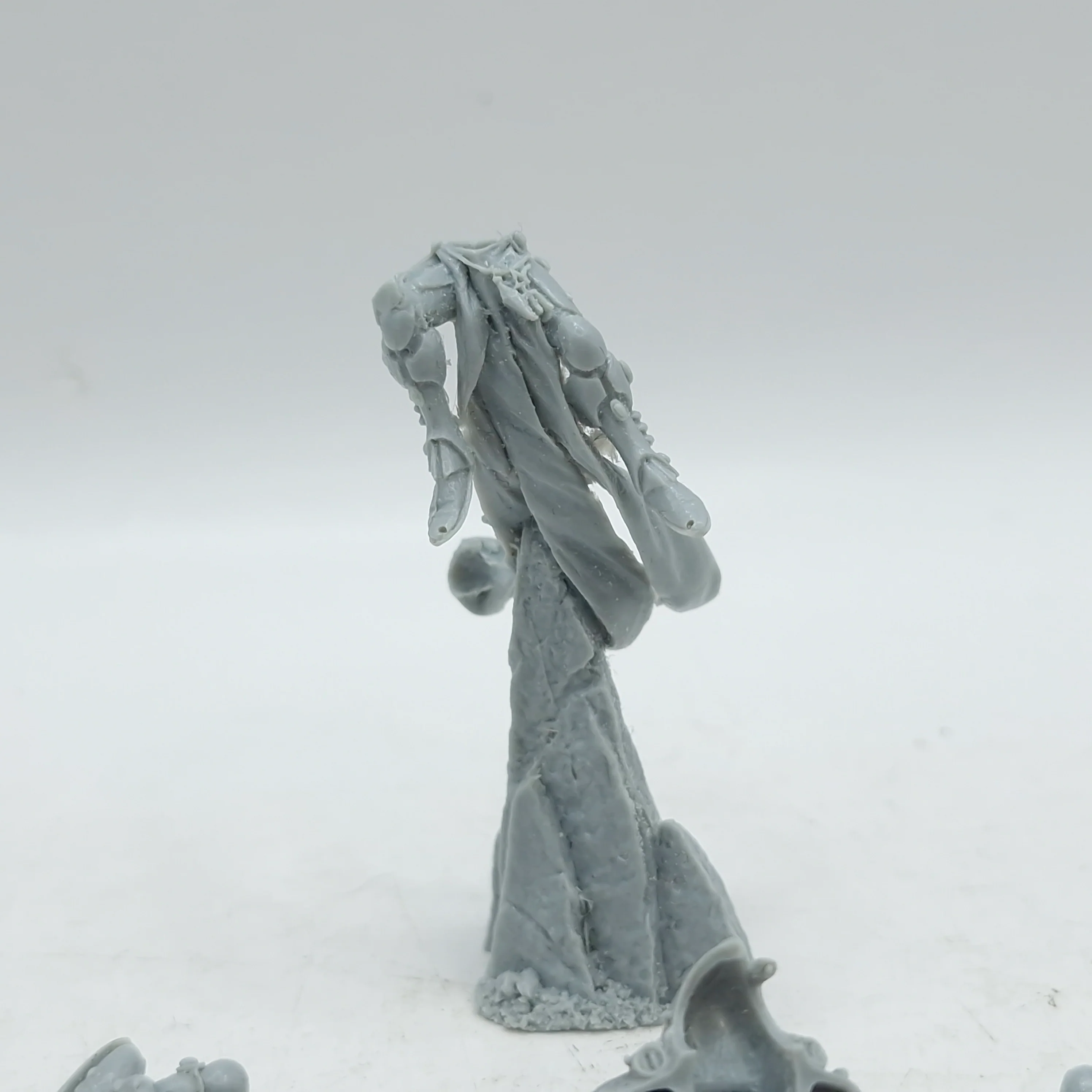 Warhammer 40k: Aeldari Eldar Spectres Exarch OOP (AE026) - Image 6