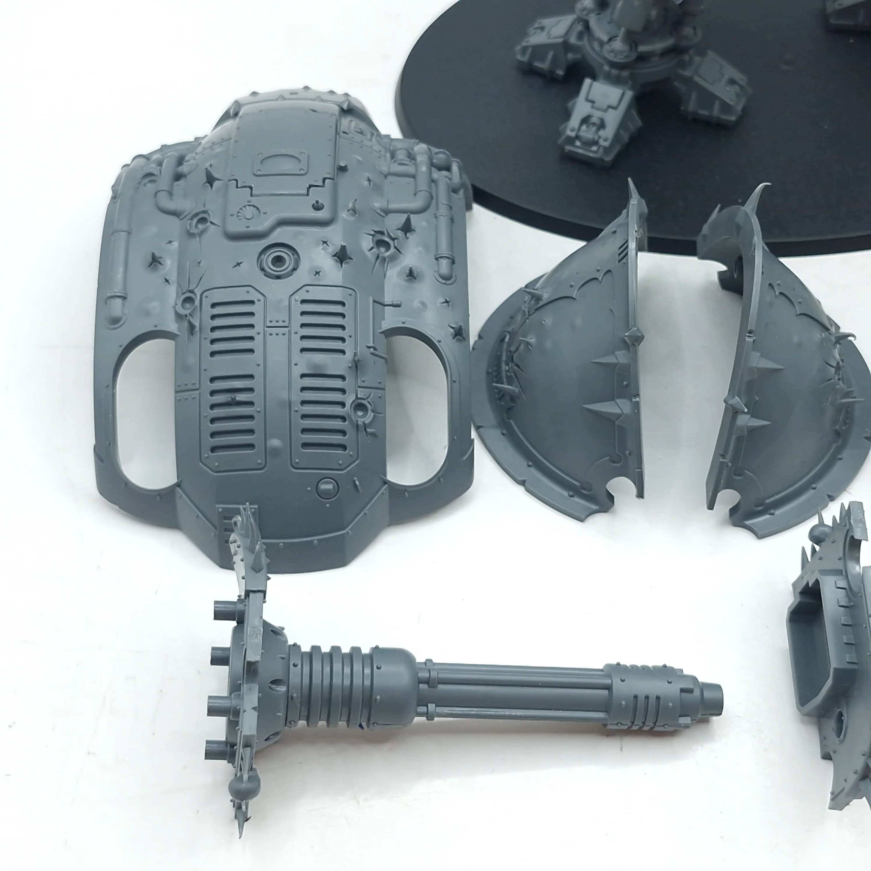 Warhammer 40k: Chaos Knights Knight Desecrator (AX017) - Image 2