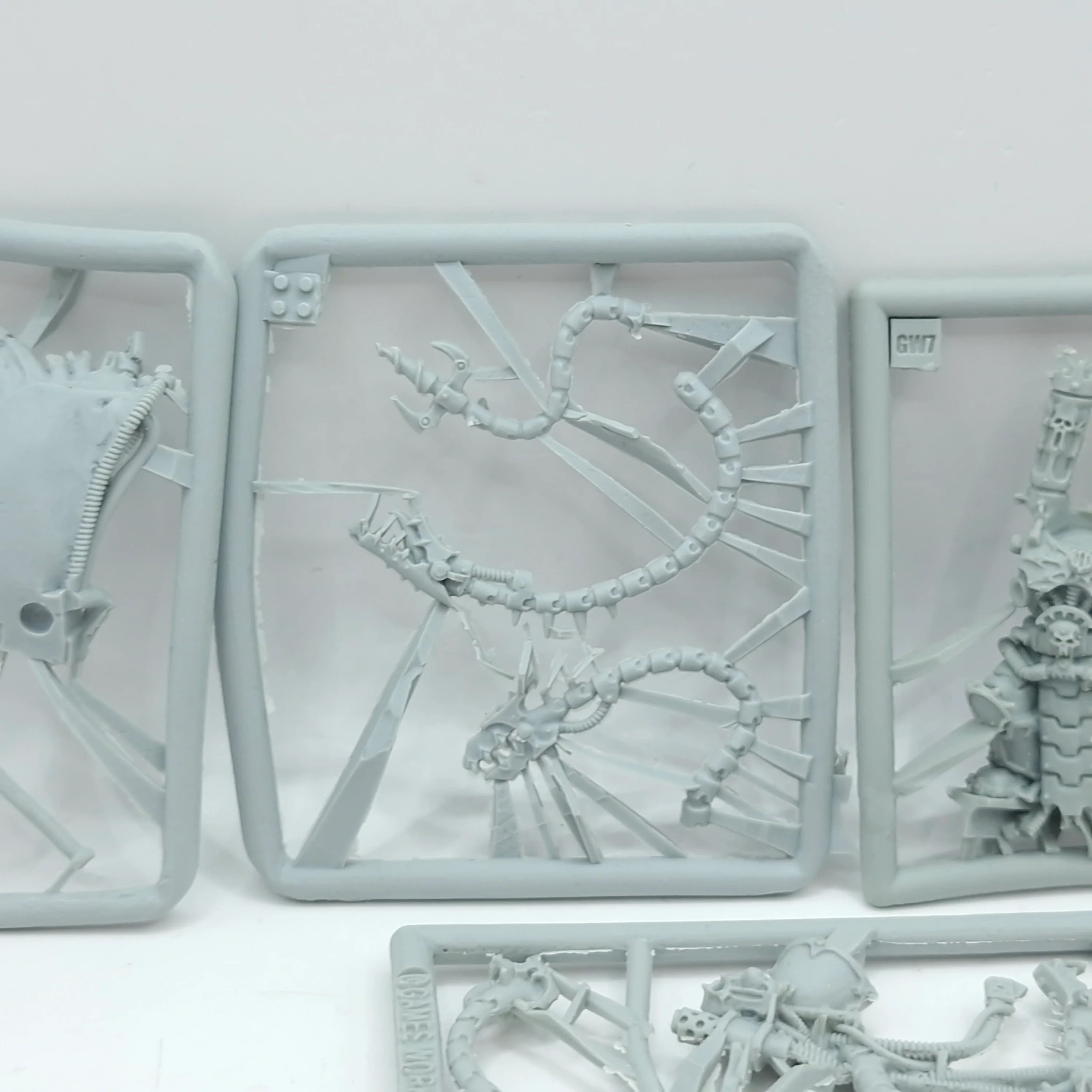 Warhammer 40k: Chaos Space Marines Finecast Warpsmith (AD142) - Image 3