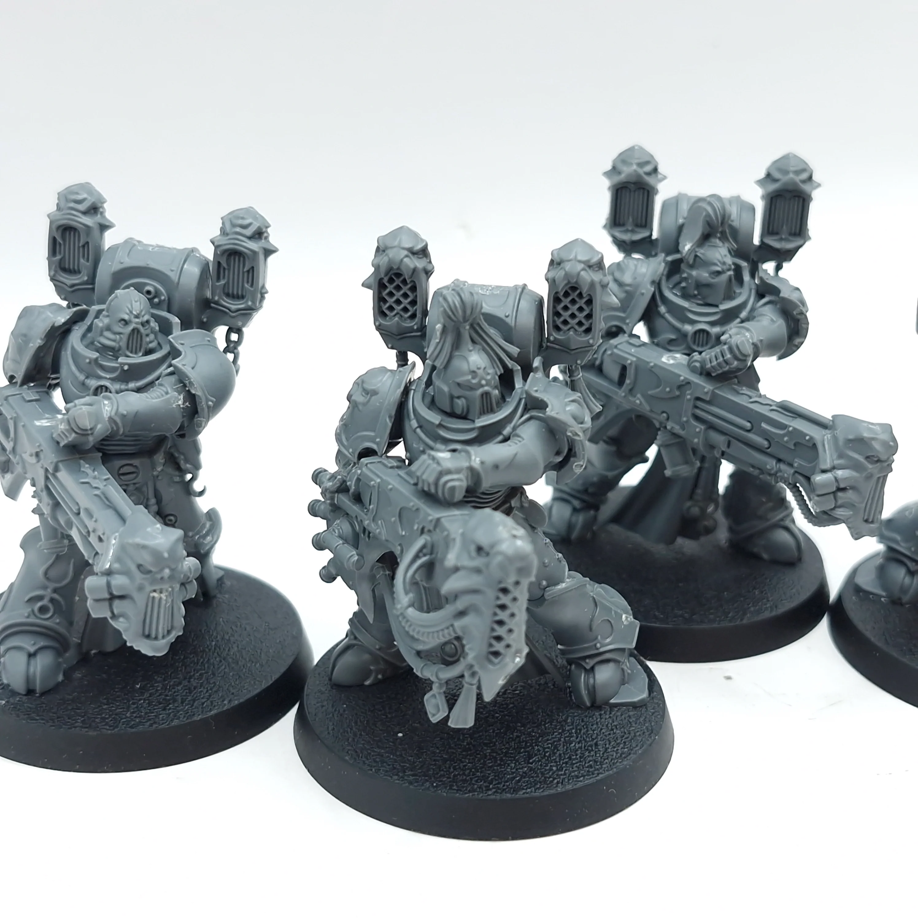 Warhammer 40k: Emperor's Children Noise Marines (AD104) - Image 3