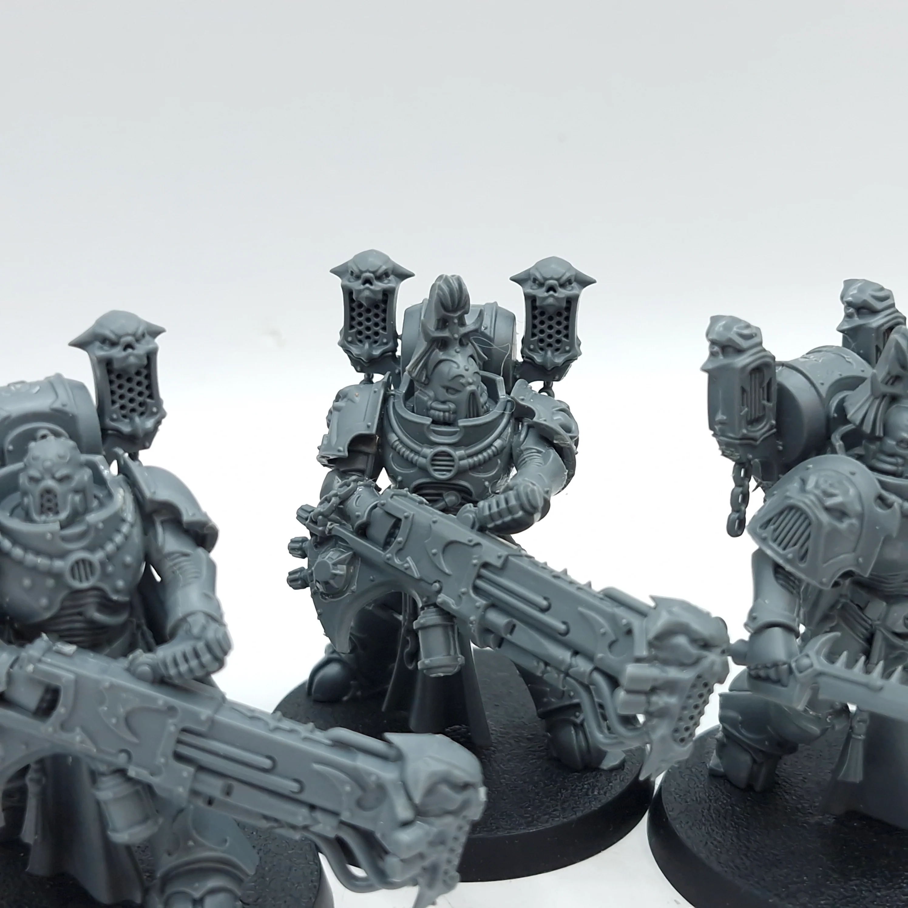 Warhammer 40k: Emperor's Children Noise Marines (AT107) - Image 4