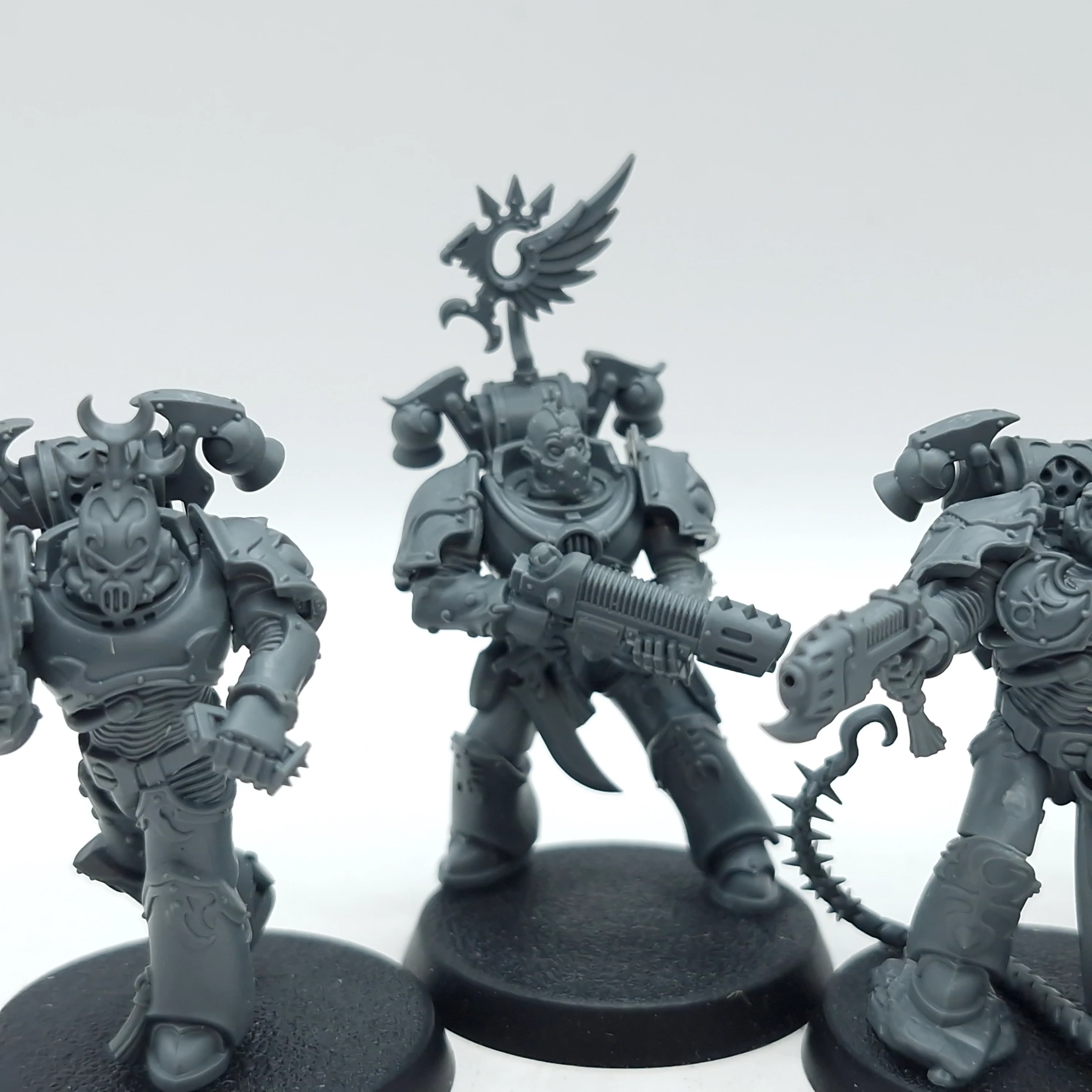 Warhammer 40k: Emperor's Children Tormentors (AE071) - Image 3