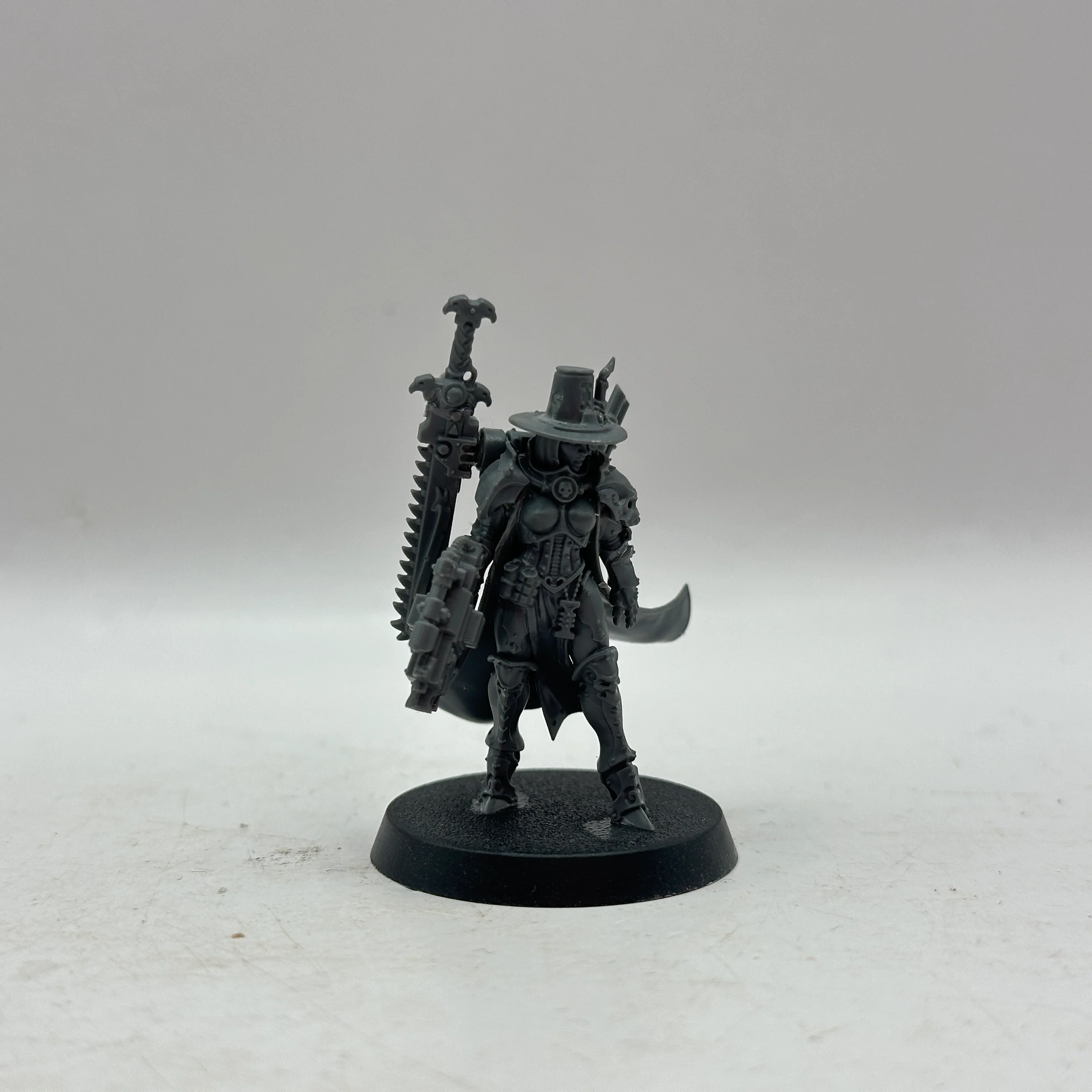 Warhammer 40k: Imperial Agents Inquisitor Greyfax (AE025) - Image 5