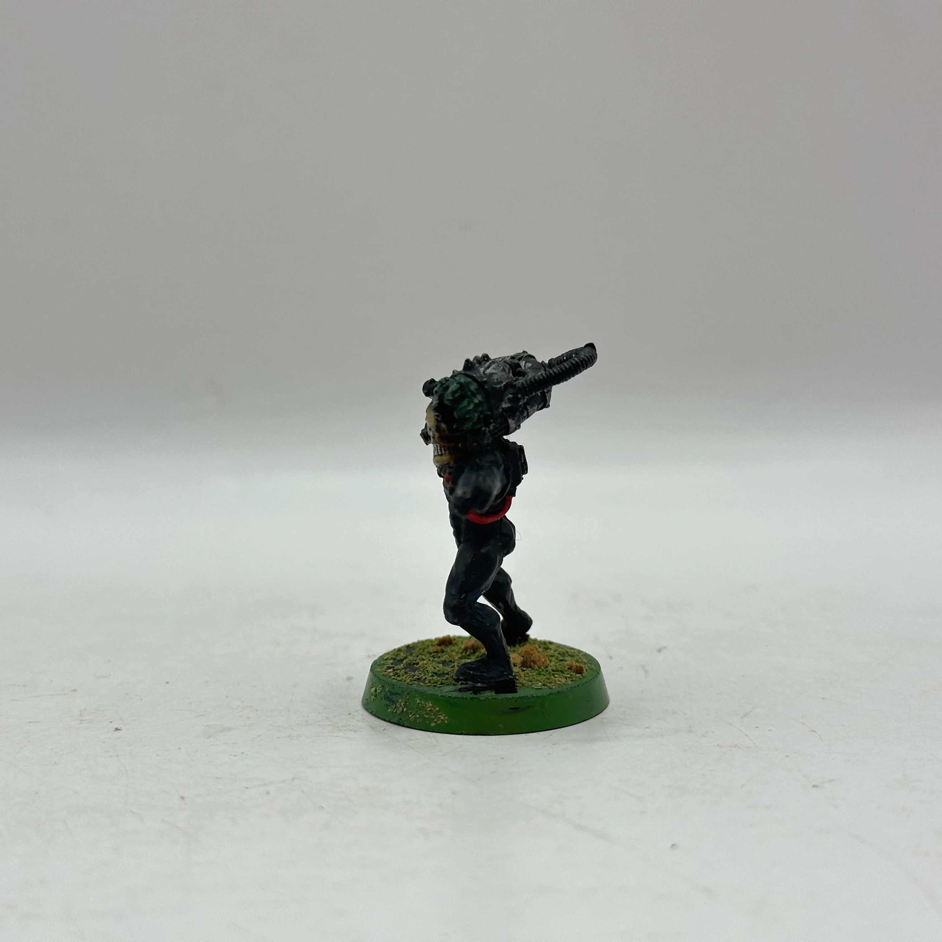 Warhammer 40k: Imperial Agents Metal Culexus Assassin (BJ010) - Image 2