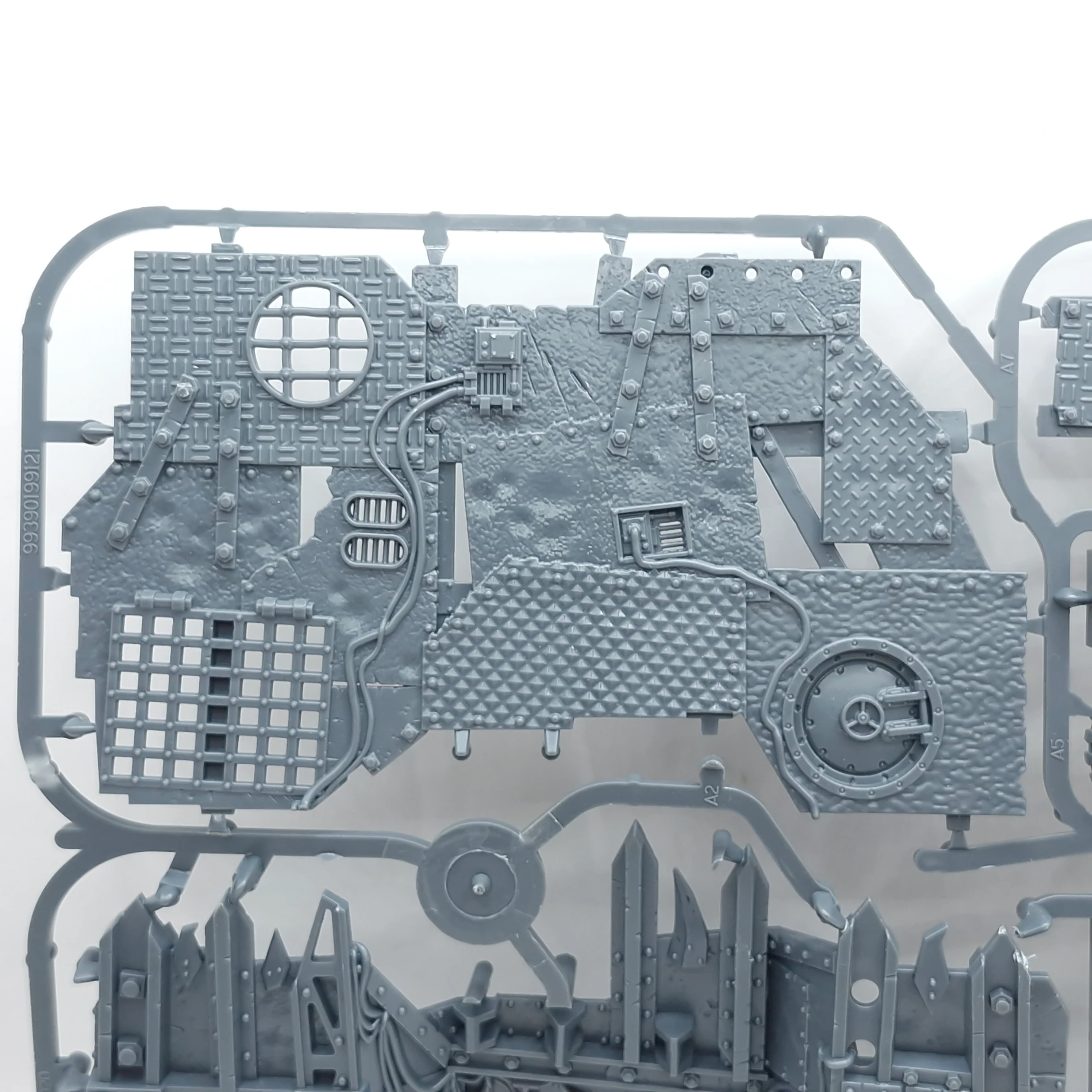 Warhammer 40k: Kill Team Octarius Terrain Spure (SPRUE0048) - Image 2