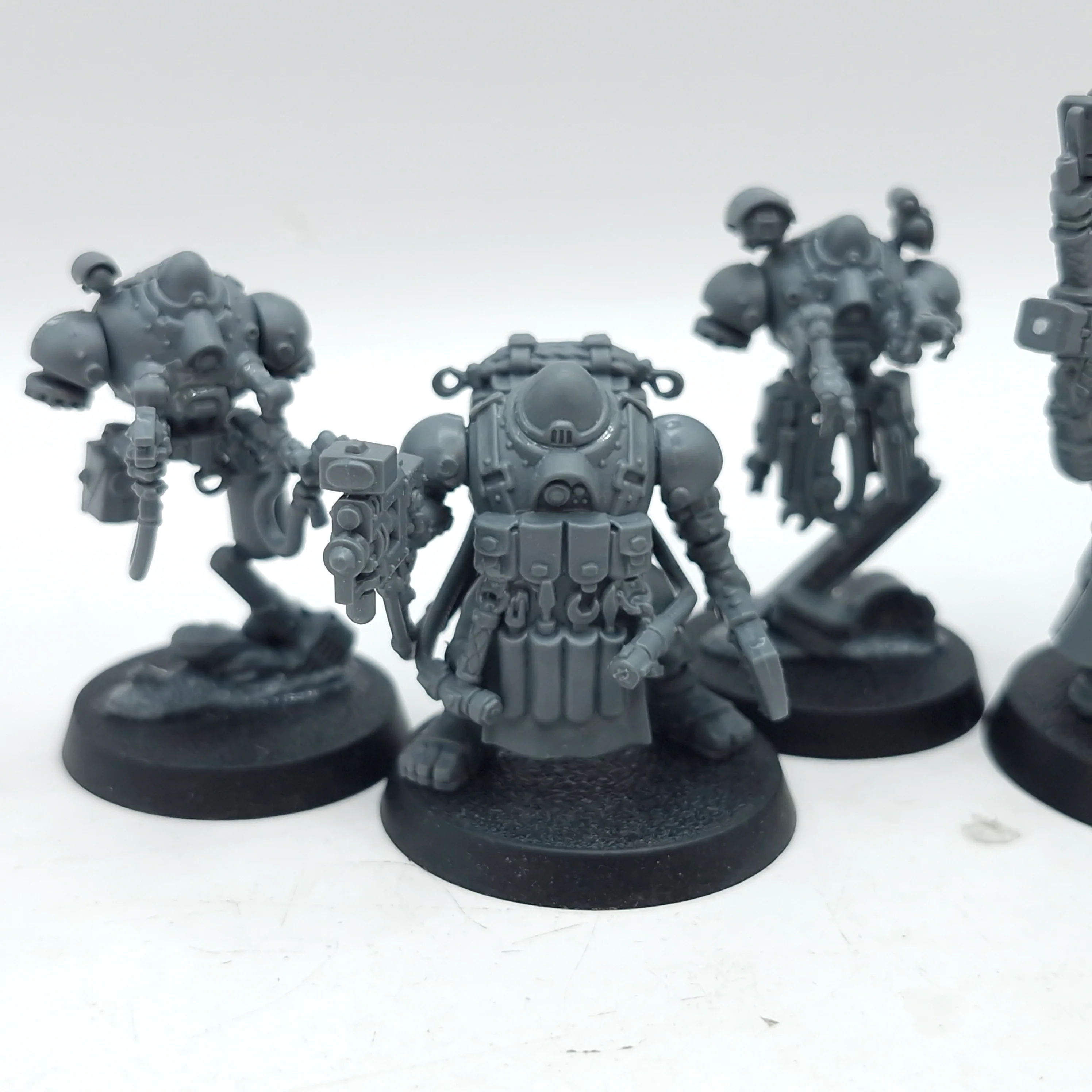 Warhammer 40k: Leagues of Votann Brokhyr Iron Master (AE108) - Image 3