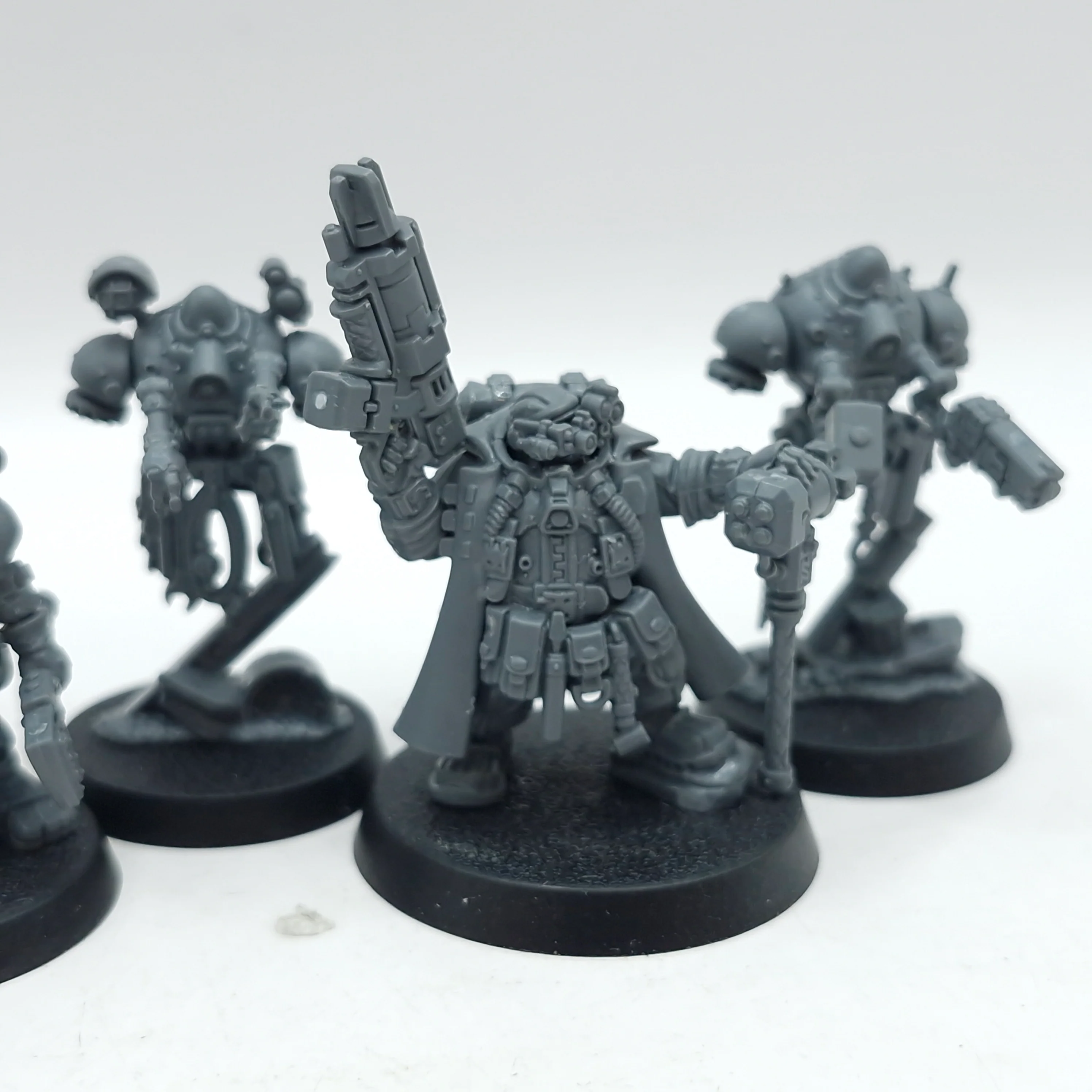Warhammer 40k: Leagues of Votann Brokhyr Iron Master (AE108) - Image 5