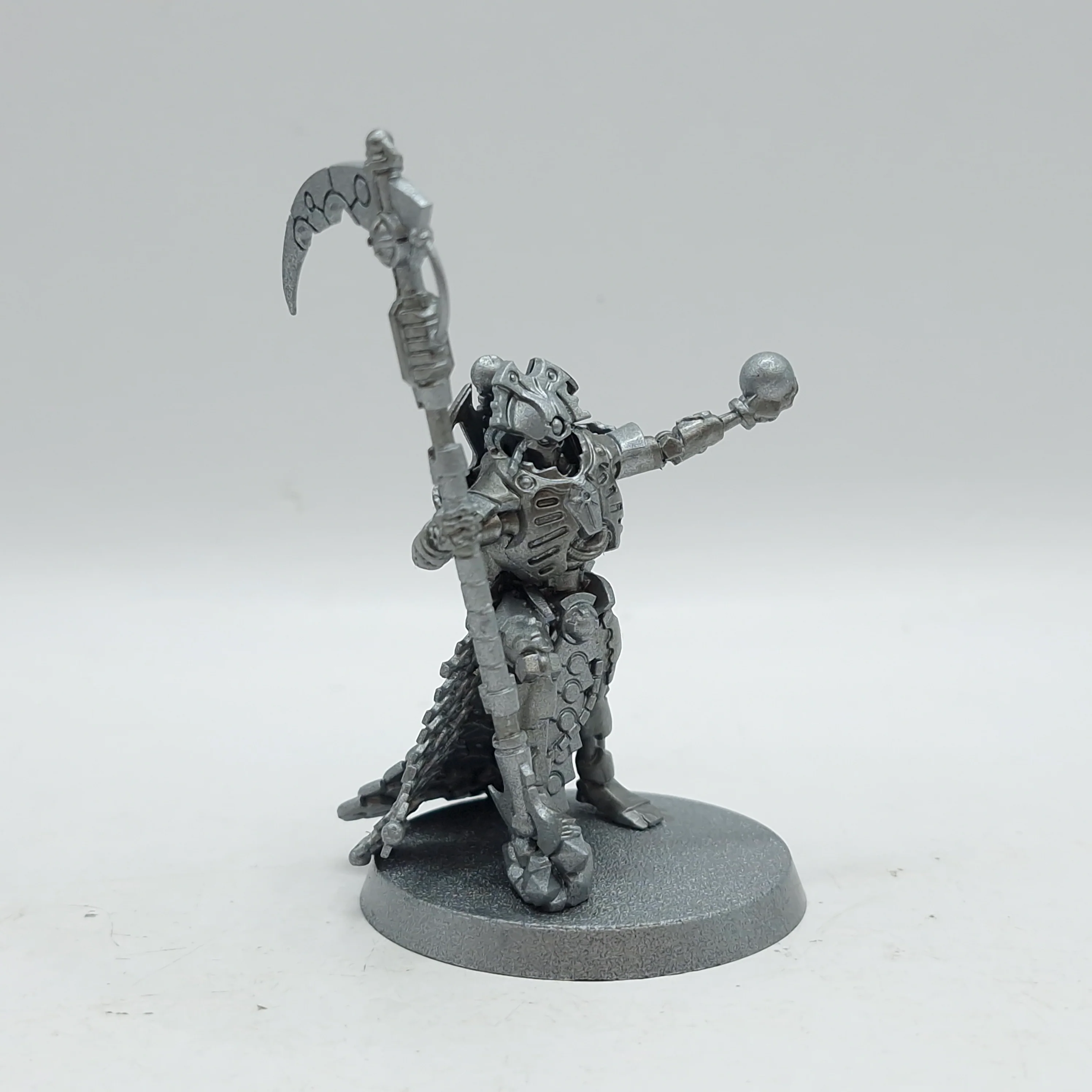Warhammer 40k: Necrons Overlord with Resurrection Orb (BH040) - Image 4