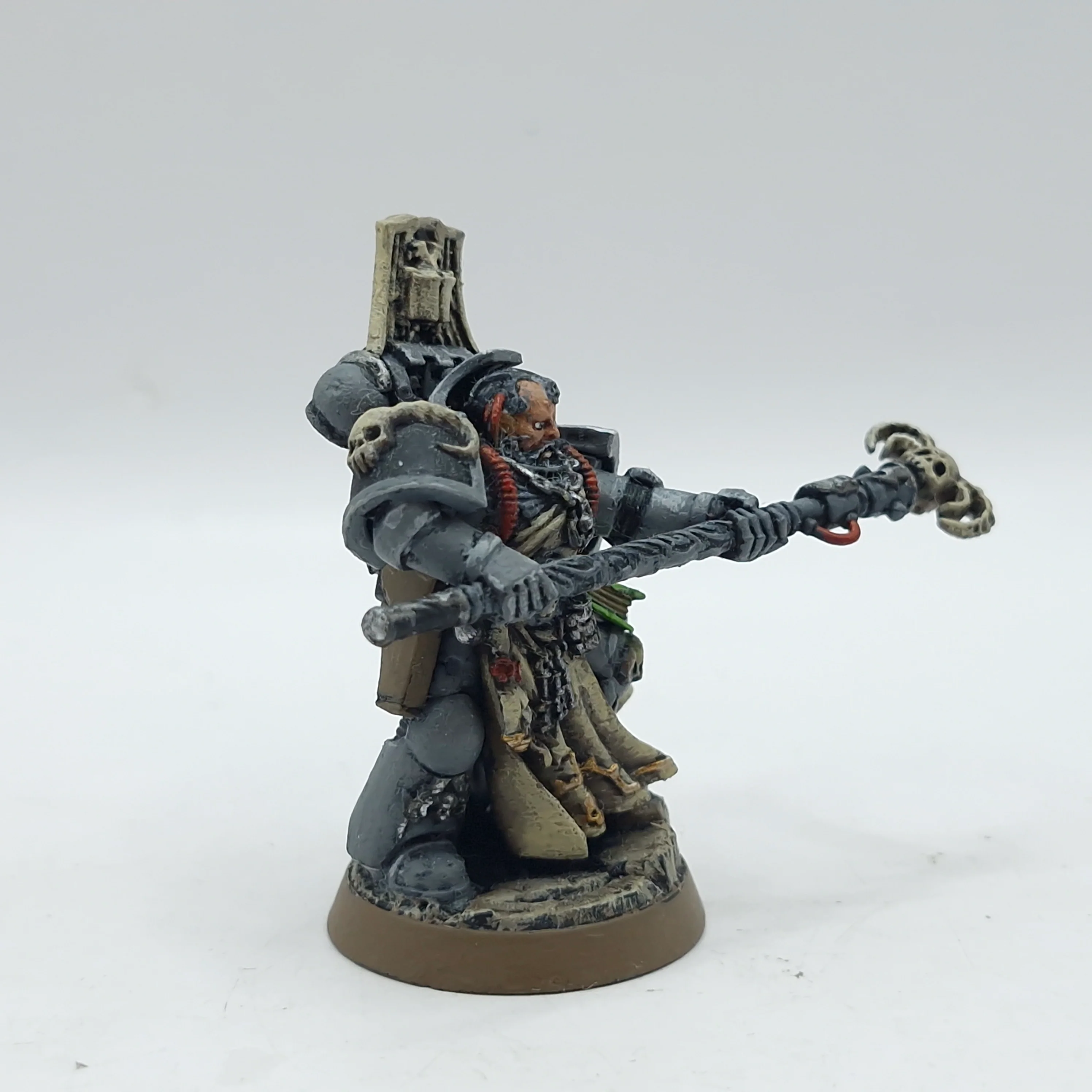 Warhammer 40k: Space Marine First Born Librarian OOP Painted (BJ235) - Image 5