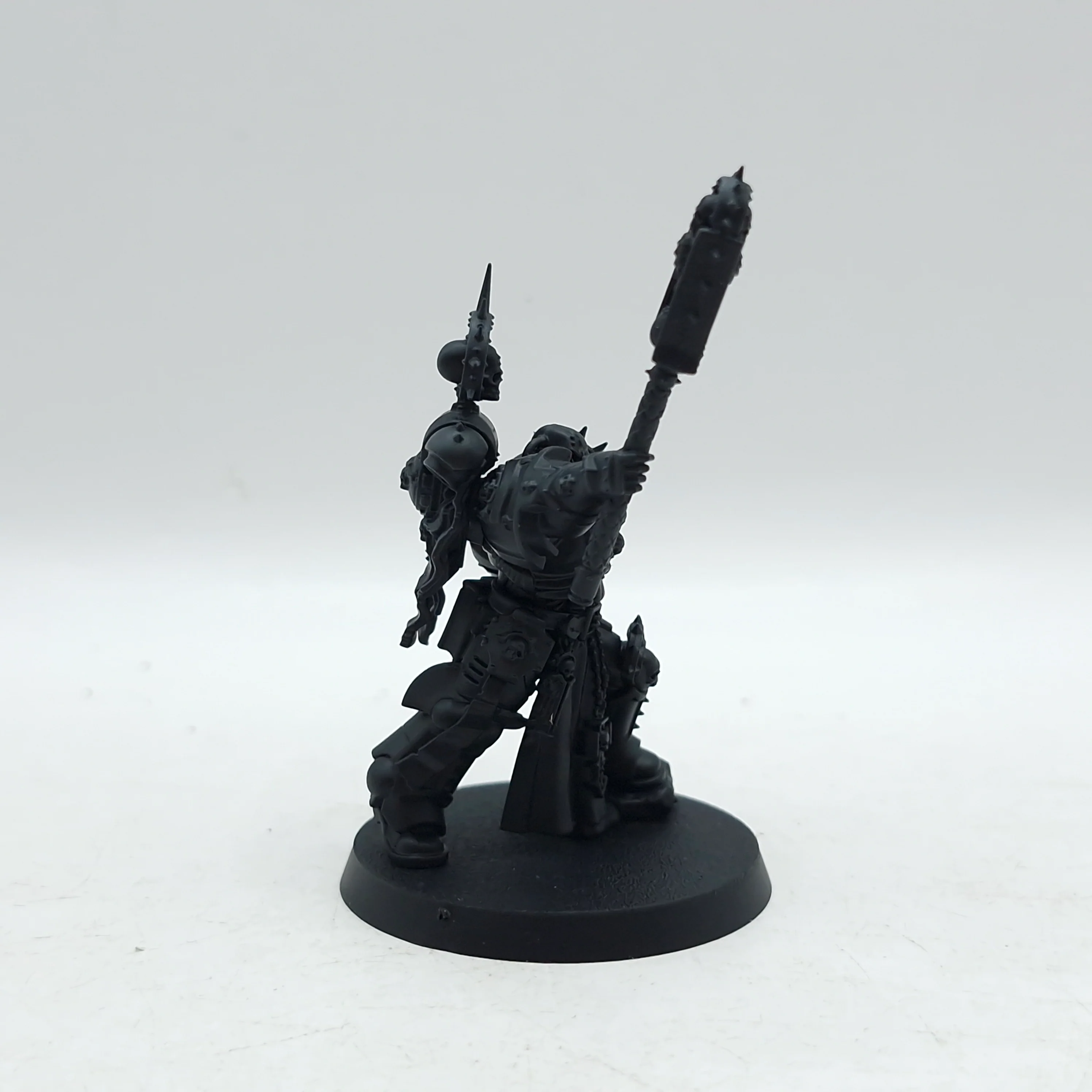 Warhammer 40k: Space Marine Indomitus Chaplain (AW173) - Image 4