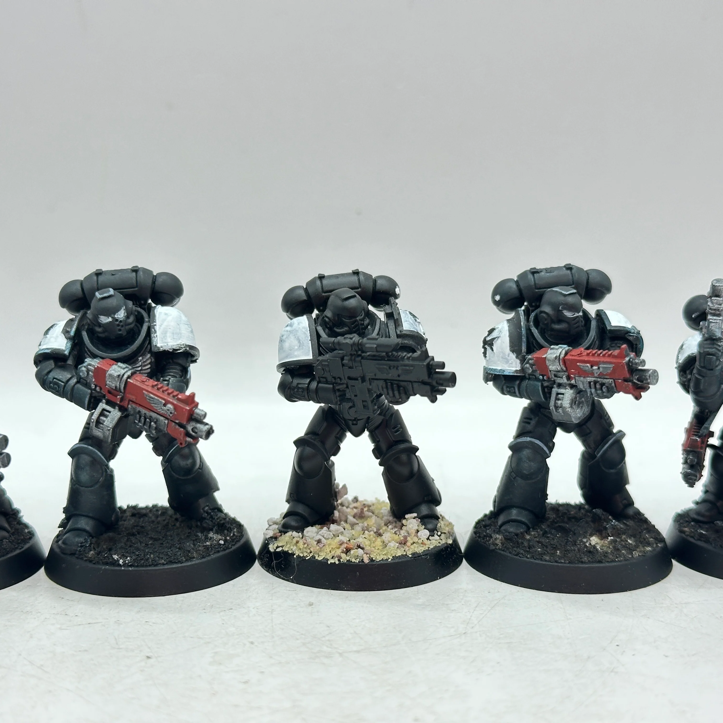 Warhammer 40k: Space Marines Black Templars Intercessors (AH019) - Image 6