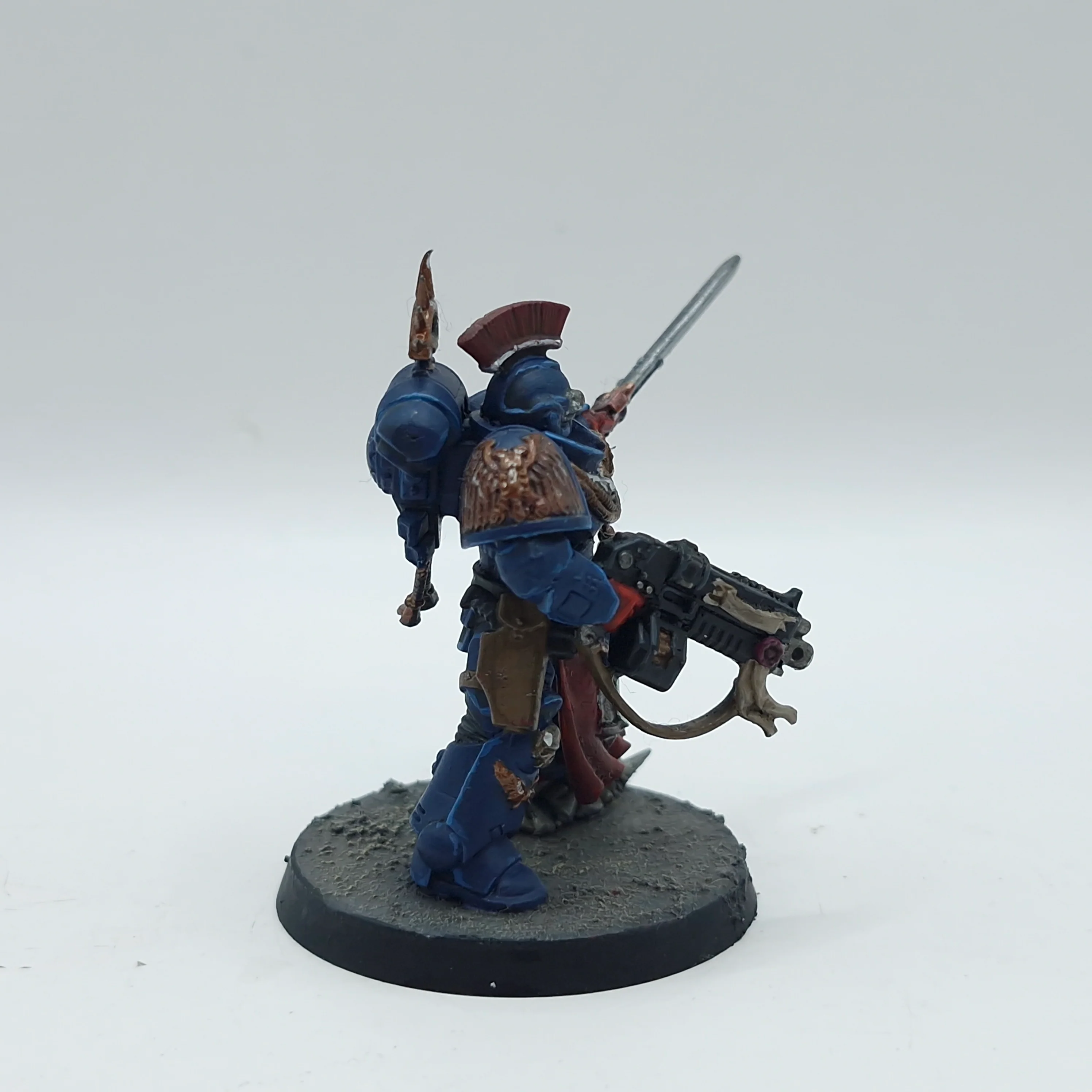 Warhammer 40k: Space Marines Crimson Fists Captain - Painted (AH071) - Image 5
