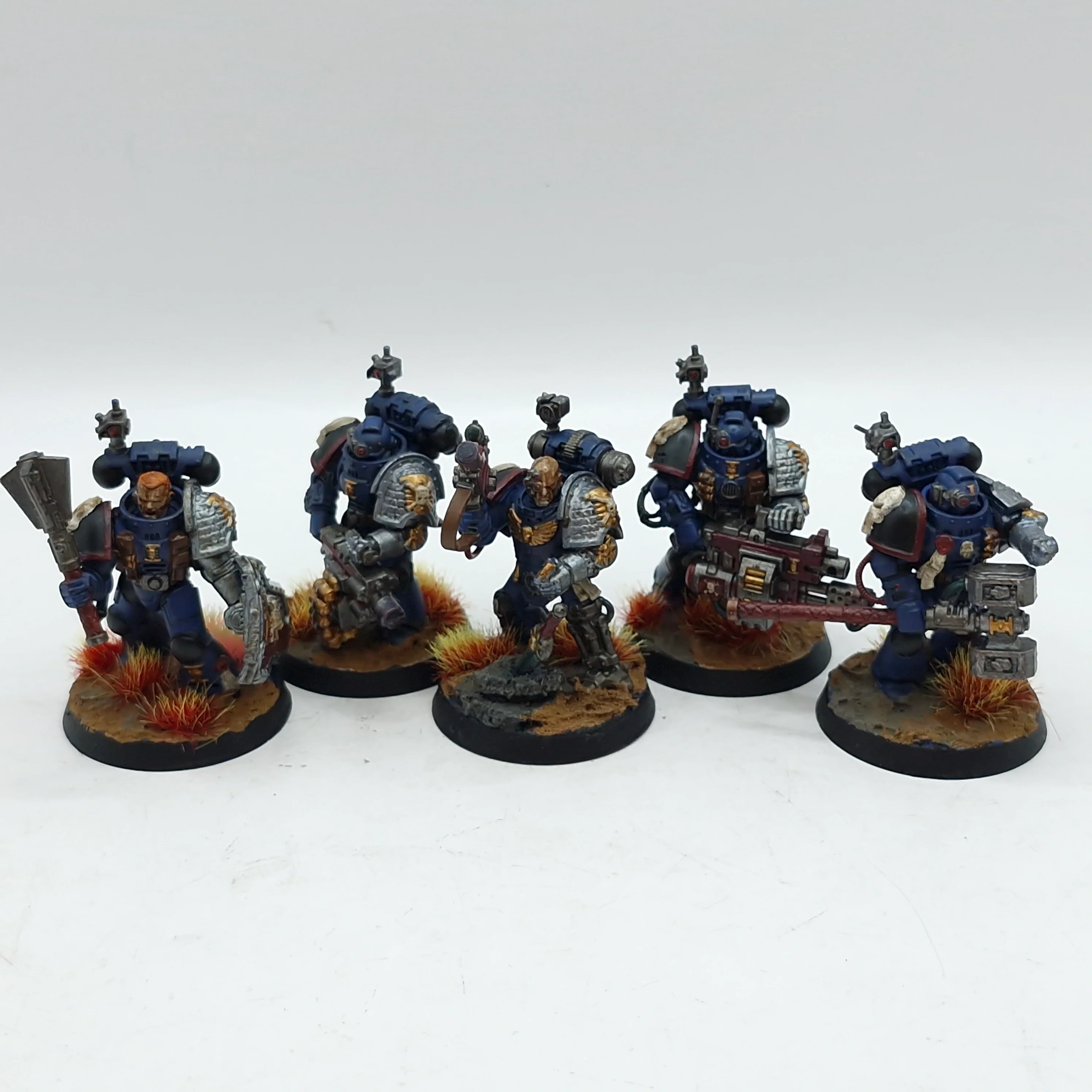 Warhammer 40k: Space Marines Deathwatch Veterans - Painted (AH061)