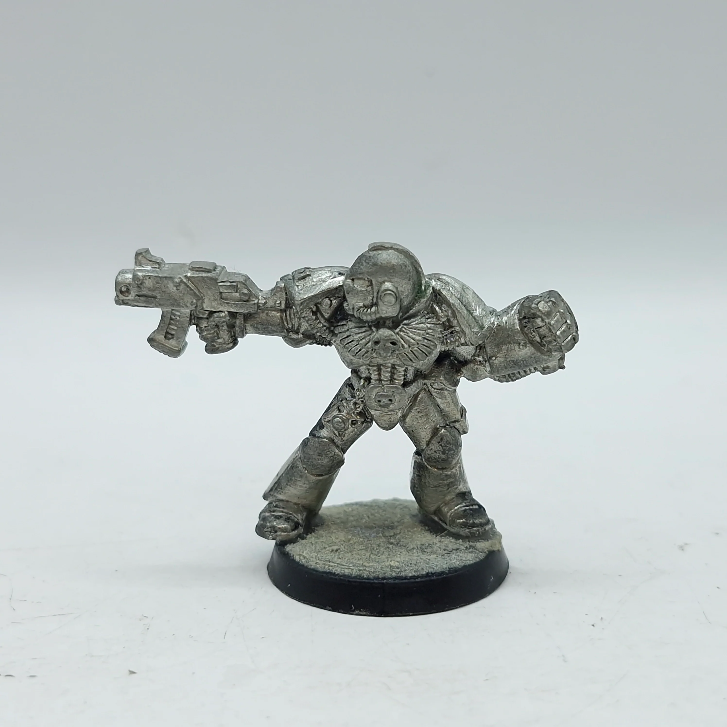 Warhammer 40k: Space Marines Metal Captain with Power Fist (AJ030)
