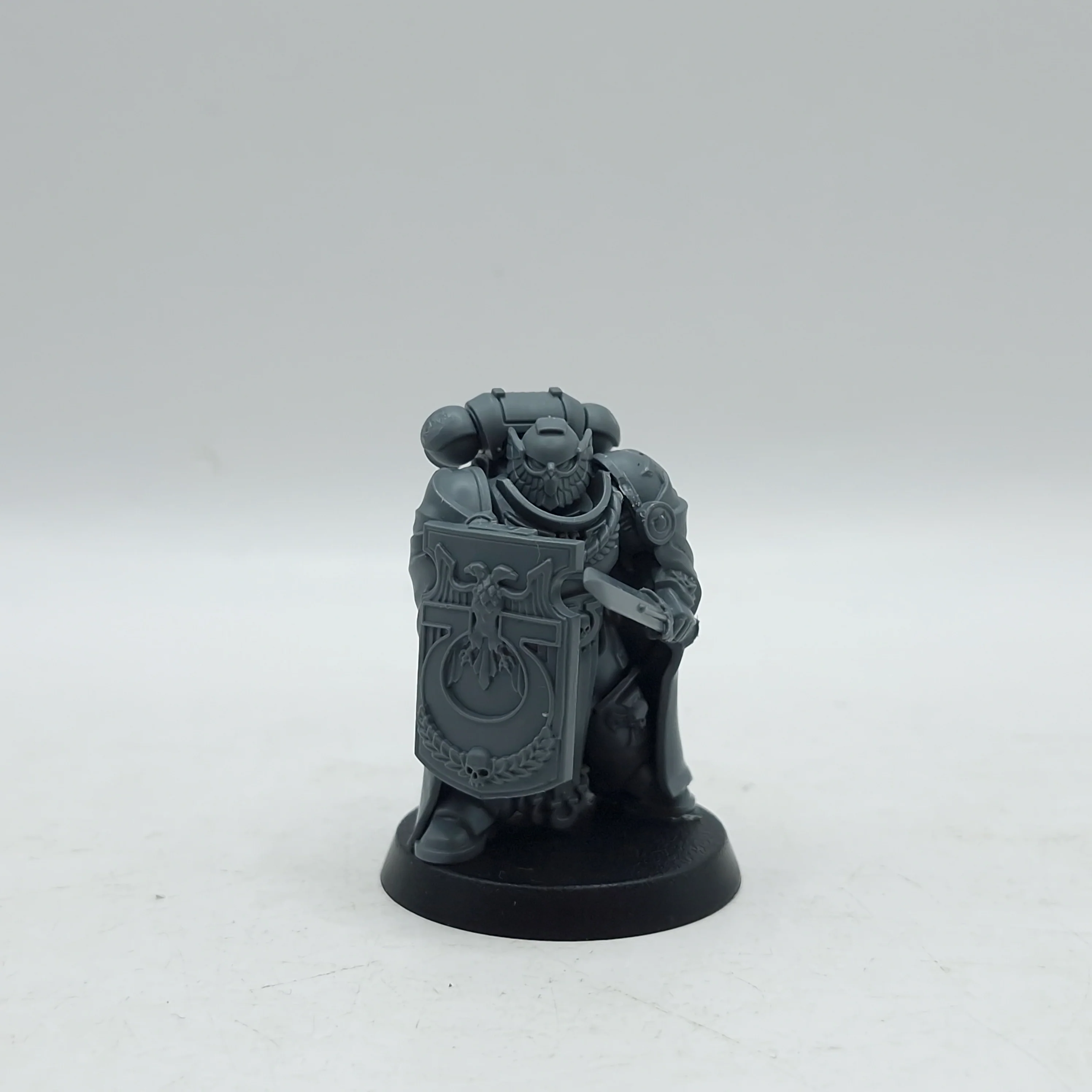 Warhammer 40k: Space Marines Ultramarines Marneus Clagar (BI216) - Image 7