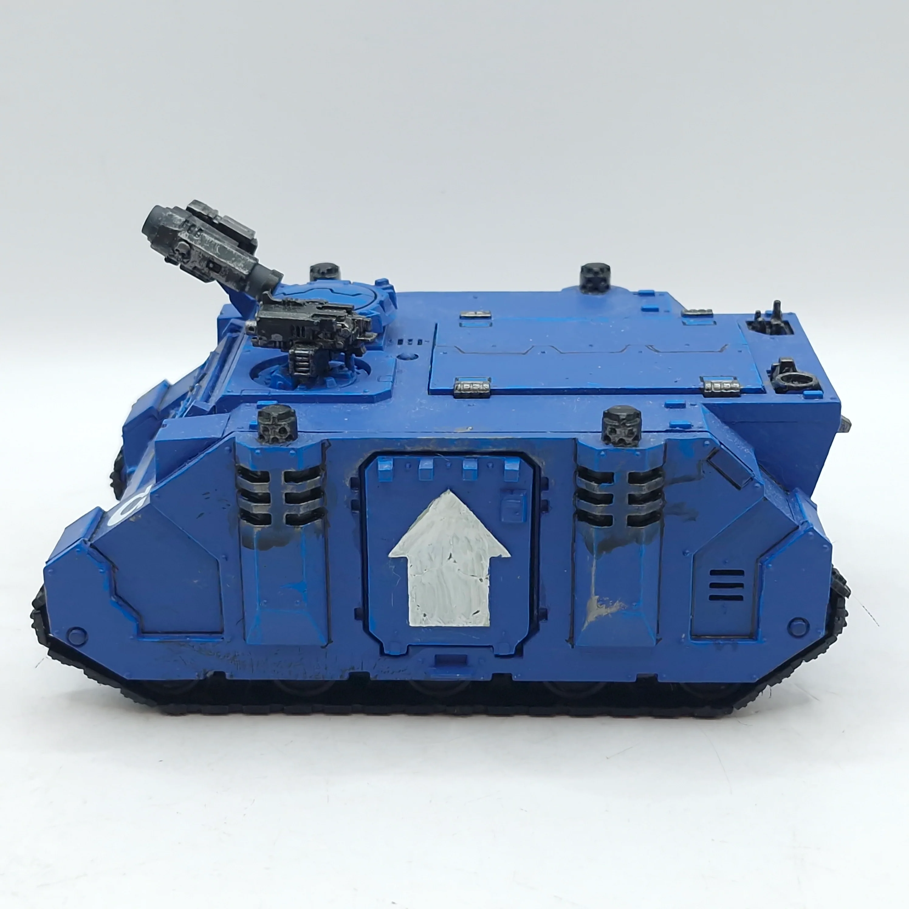 Warhammer 40k: Space Marines Ultramarines Rhino - Painted (AC192) - Image 2