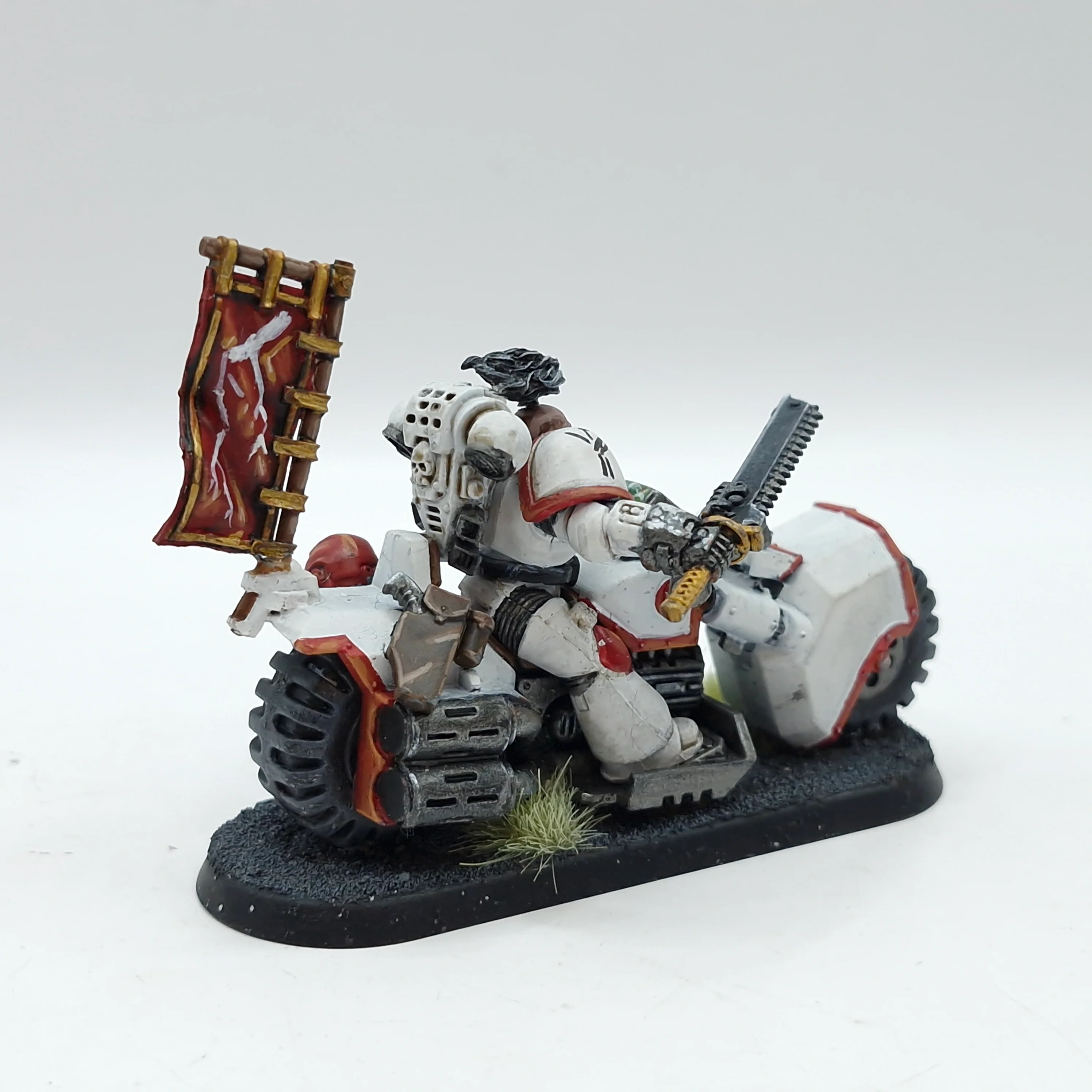 Warhammer 40k: Space Marines White Scars Bikes - Well Painted (AF066) - Image 5