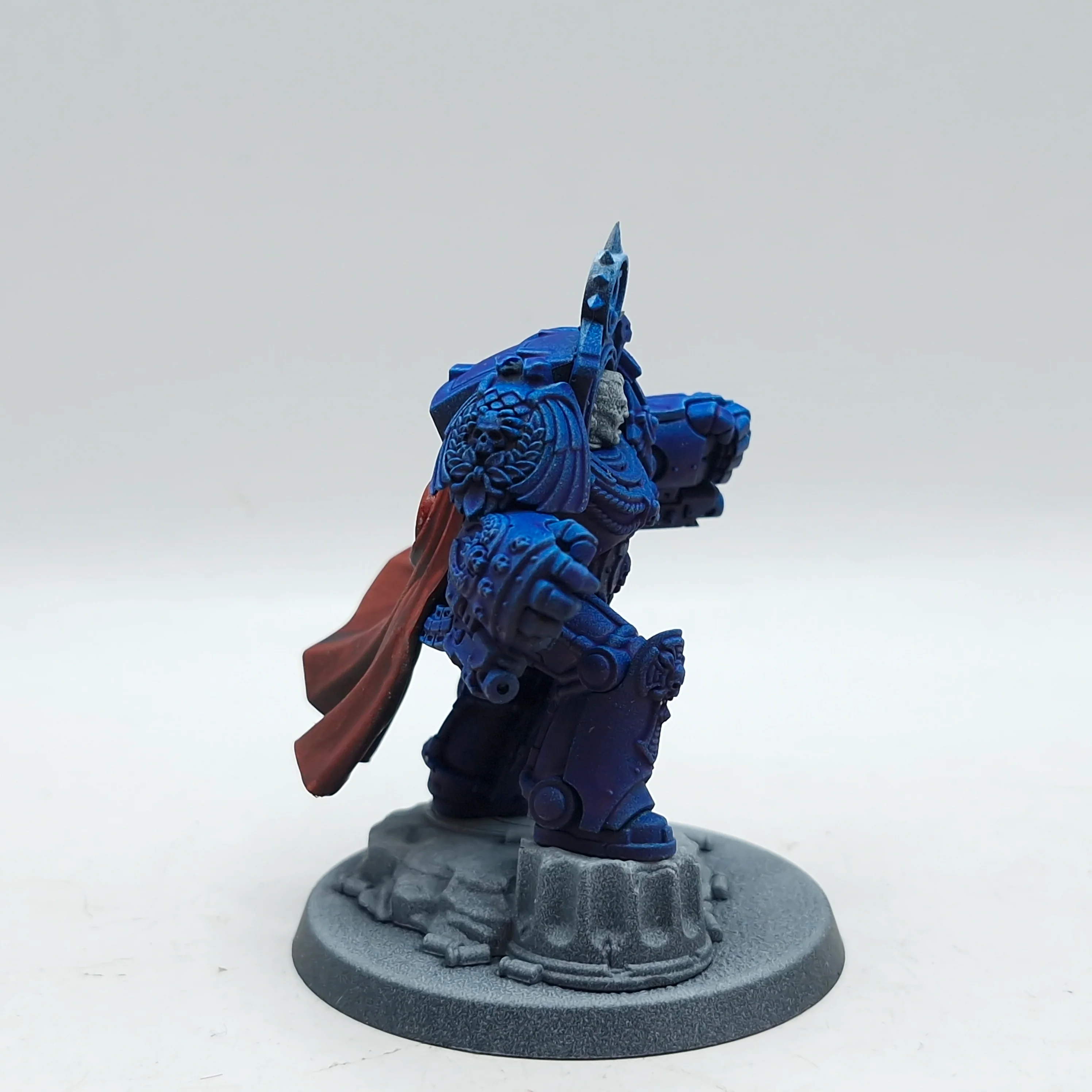 Warhammer 40k: Space Marine Ultramarines Marneus Calgar (BH126) - Image 4