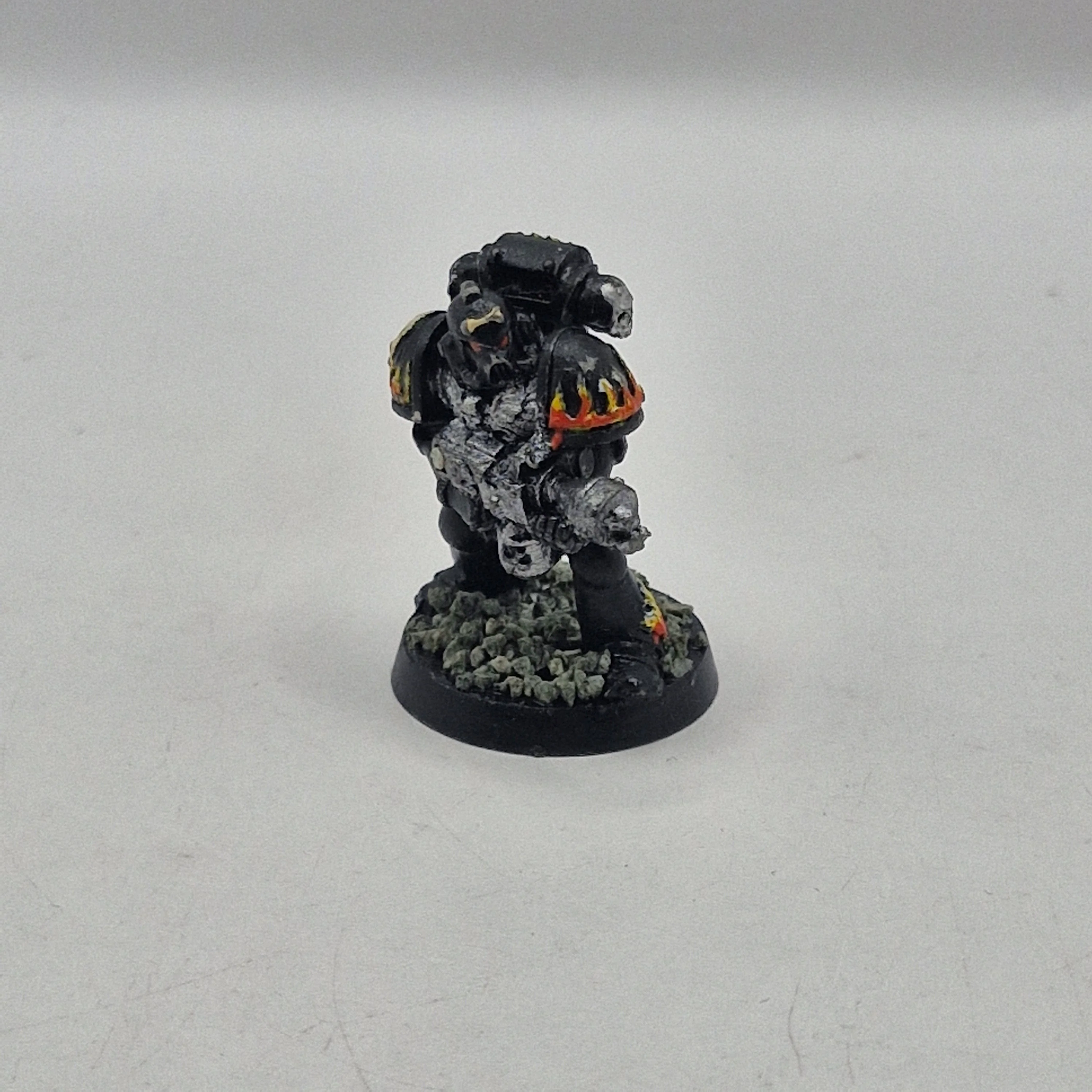 Warhammer 40k Legion of the Damned Space Marine with Flamer AW080 - Image 4