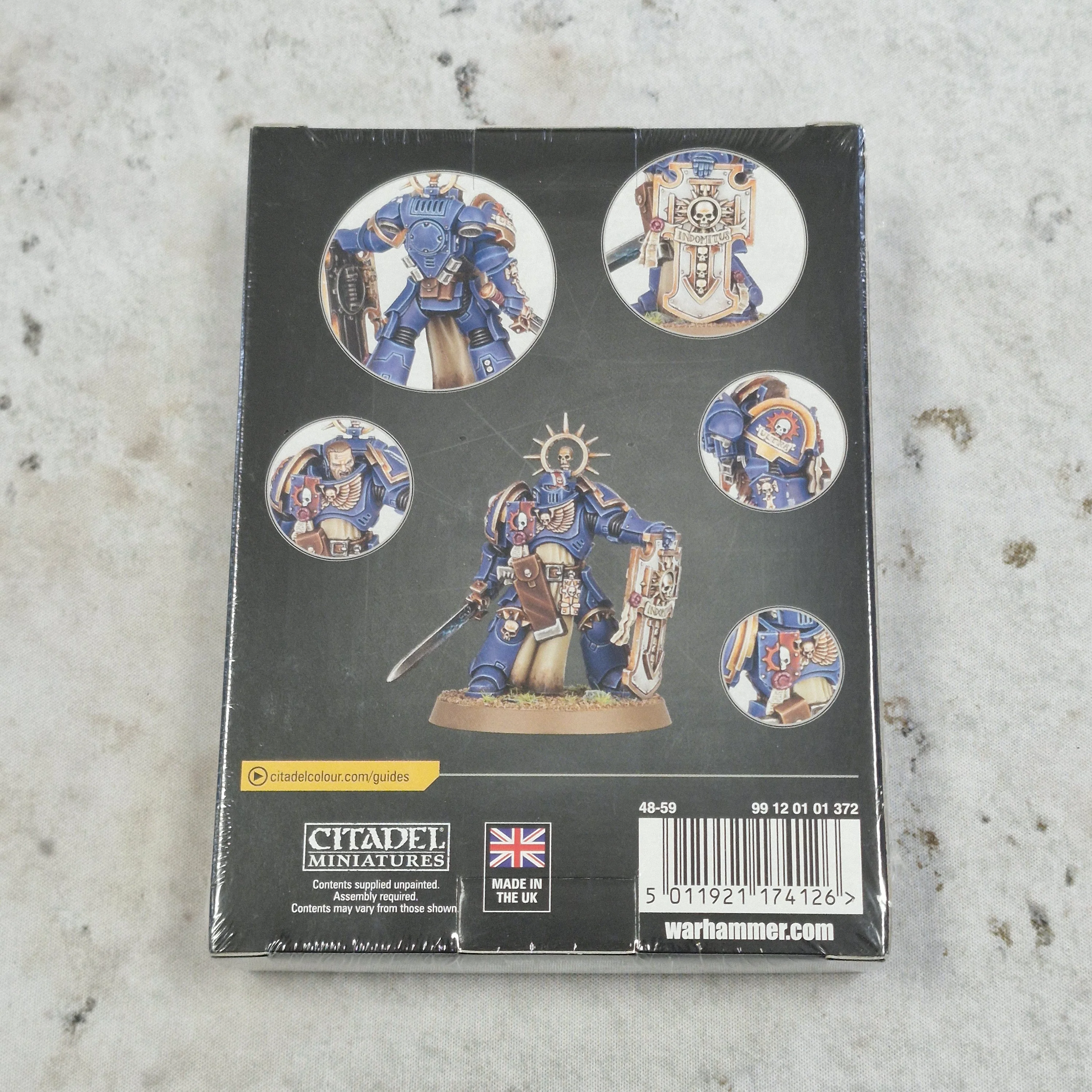 Warhammer 40k Primaris Lieutenant with Storm Shield - Commemorative Series AY218 - Image 3