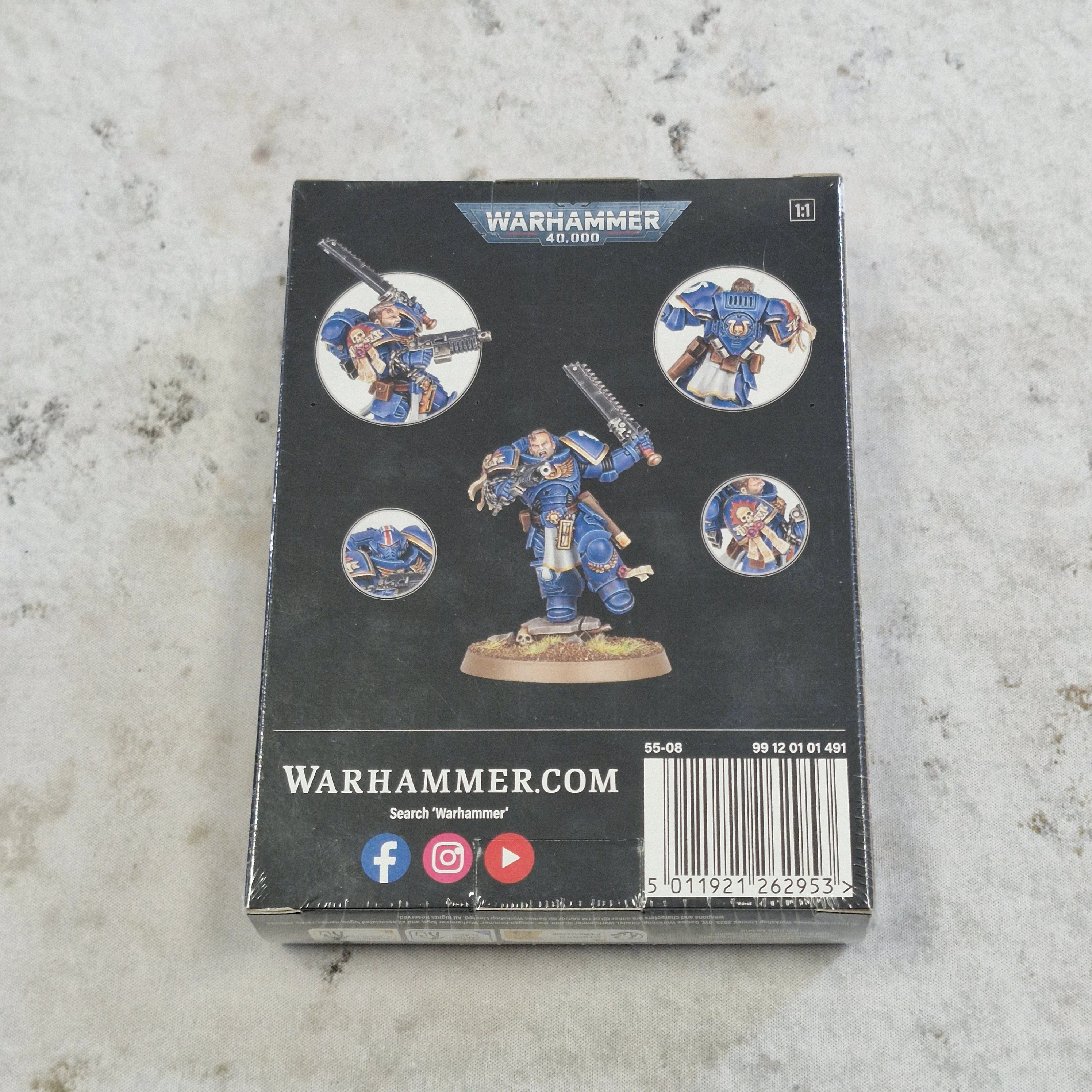 Warhammer 40k Space Marines Lieutenant Titus - Commemorative Series AY226 - Image 3