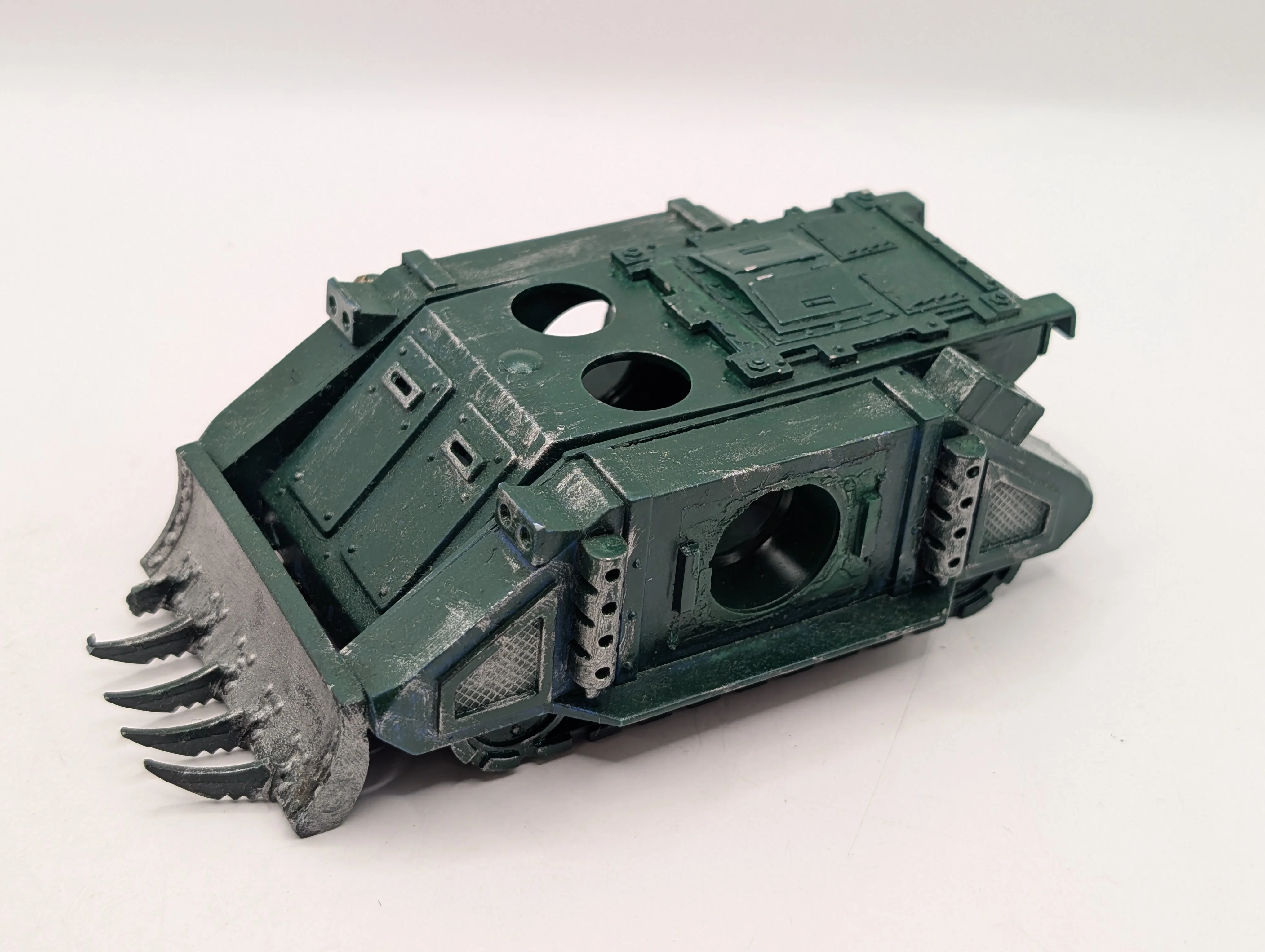 Warhammer 40k Space Marines Rhino AT205