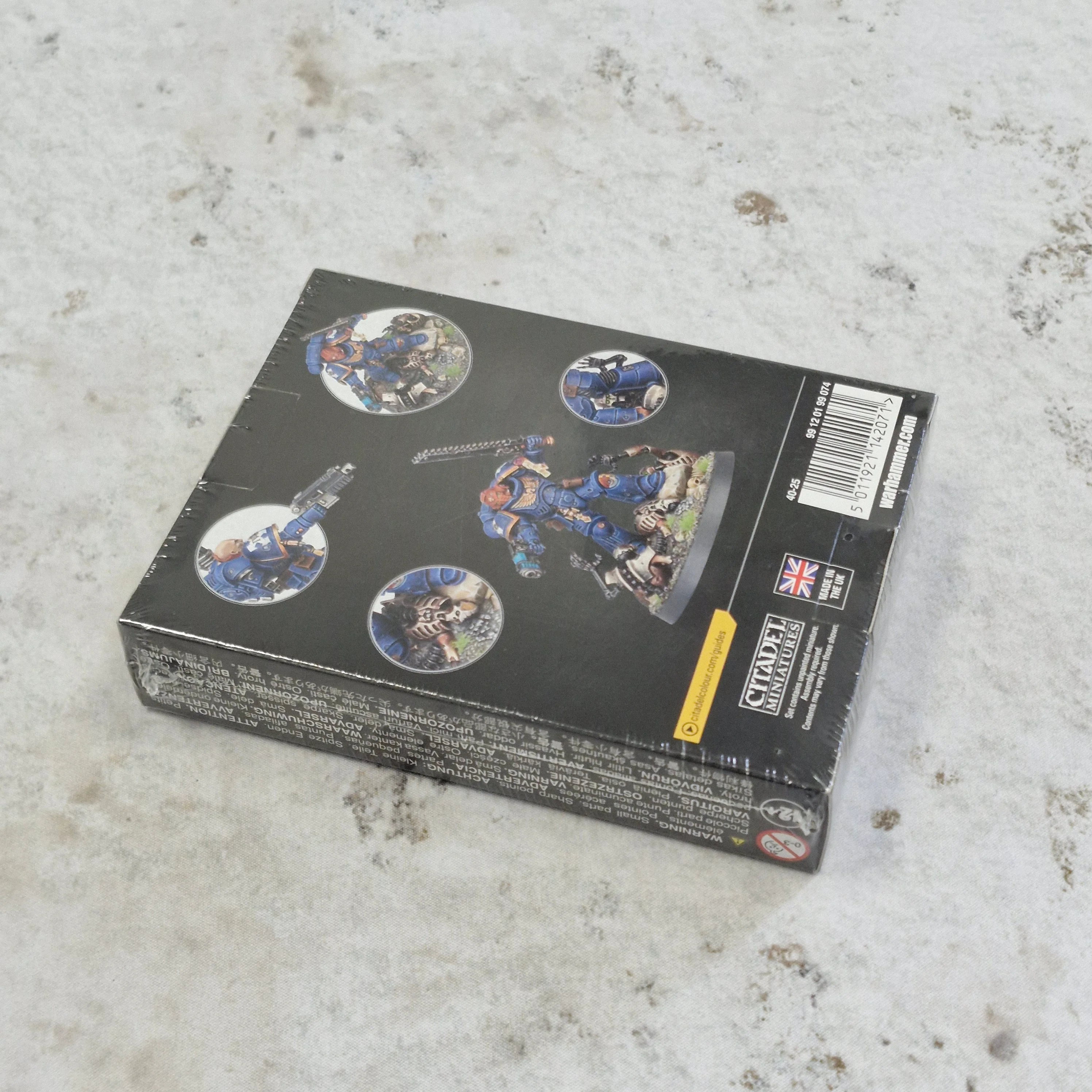 Warhammer 40k Space Marines Sergeant Castus - Commemorative Series AY220 - Image 4