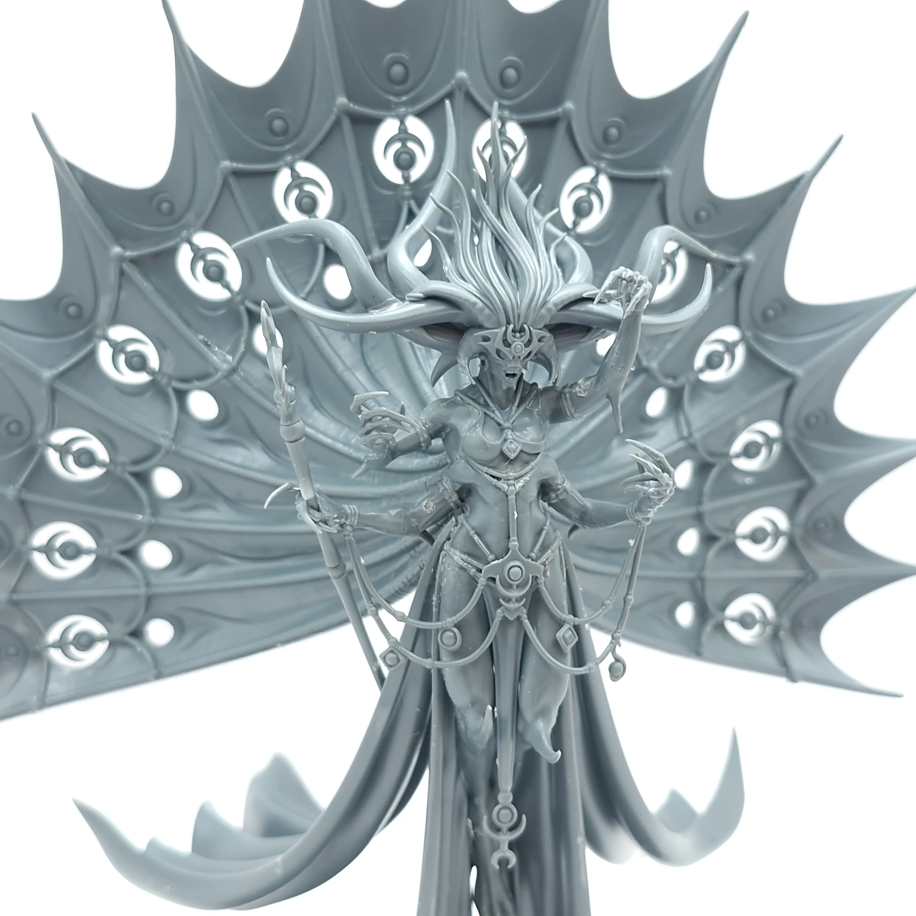 Warhammer Age of Sigmar: Hedonites of Slaanesh Dexcessa, the Talon of Slaanesh (AR048) - Image 2