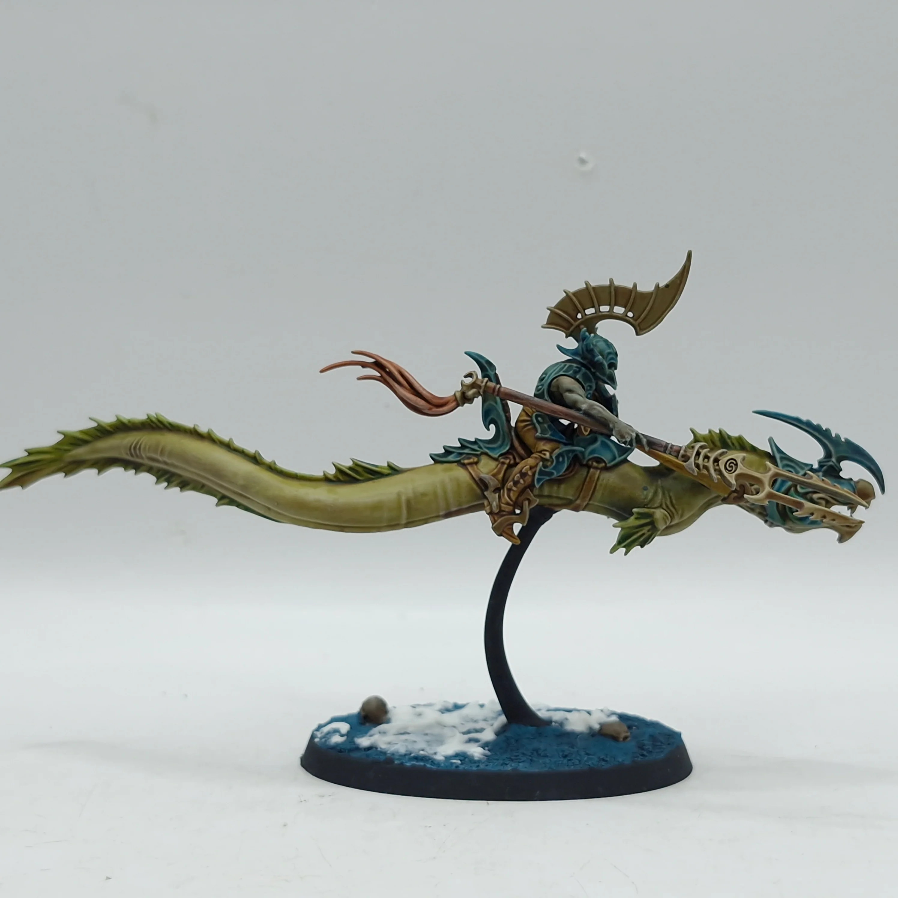 Warhammer Age of Sigmar: Idoneth Deepkin Akhelian Ishlaen Guard - Well Painted (BA042) - Image 7