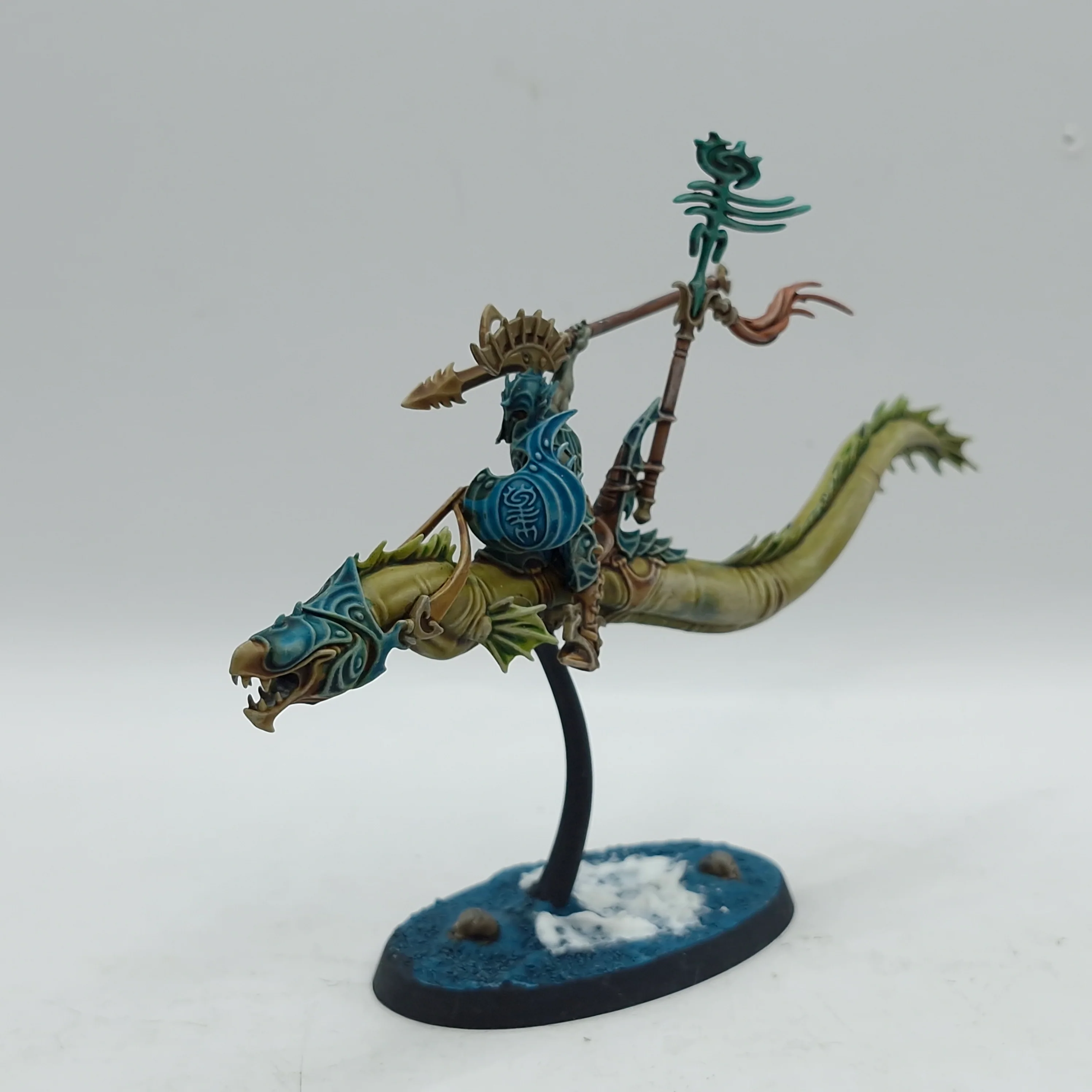 Warhammer Age of Sigmar: Idoneth Deepkin Akhelian Ishlaen Guard - Well Painted (BA116) - Image 4