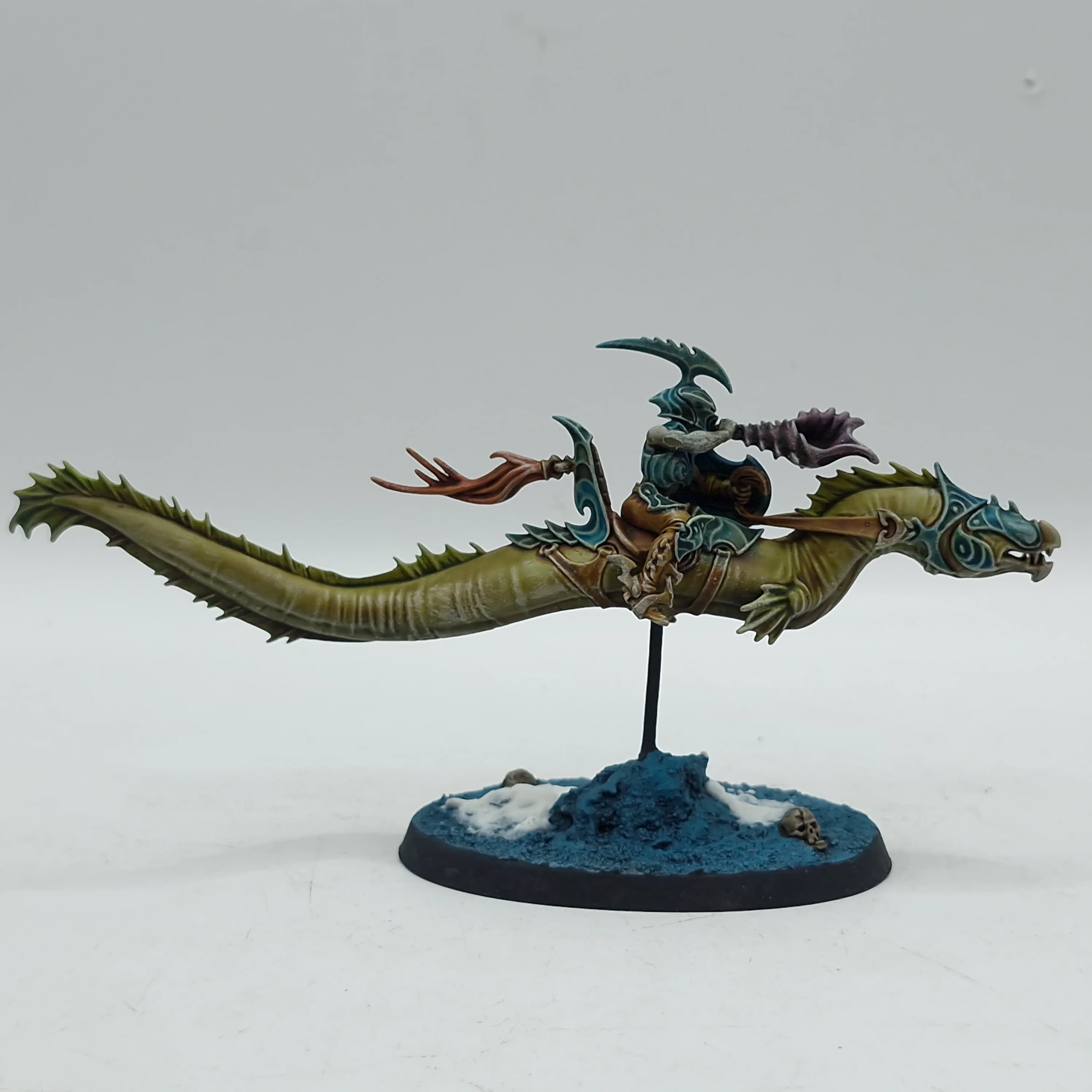 Warhammer Age of Sigmar: Idoneth Deepkin Akhelian Ishlaen Guard - Well Painted (BH038) - Image 5