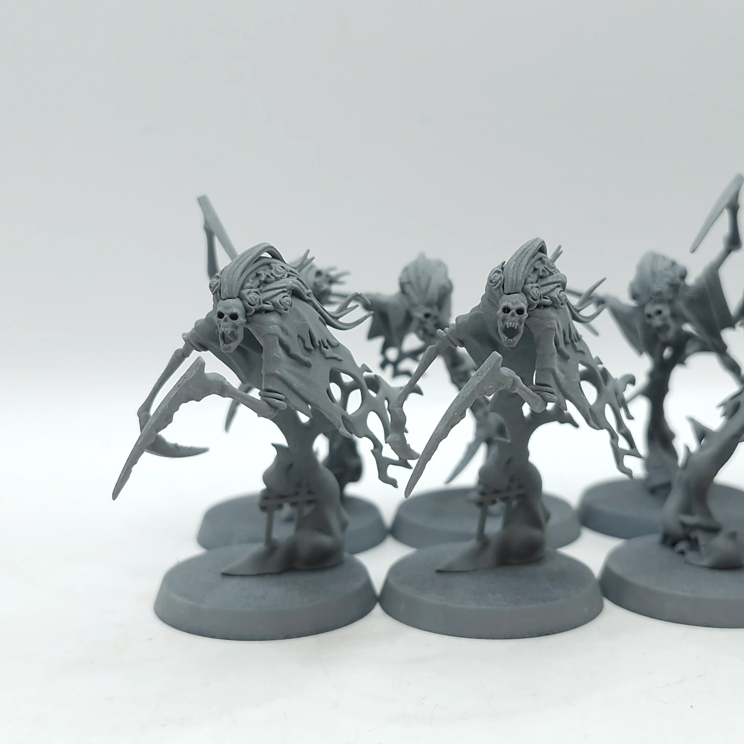 Warhammer Age of Sigmar: Nighthaunt Dreadscythe Harridans (BJ219) - Image 2