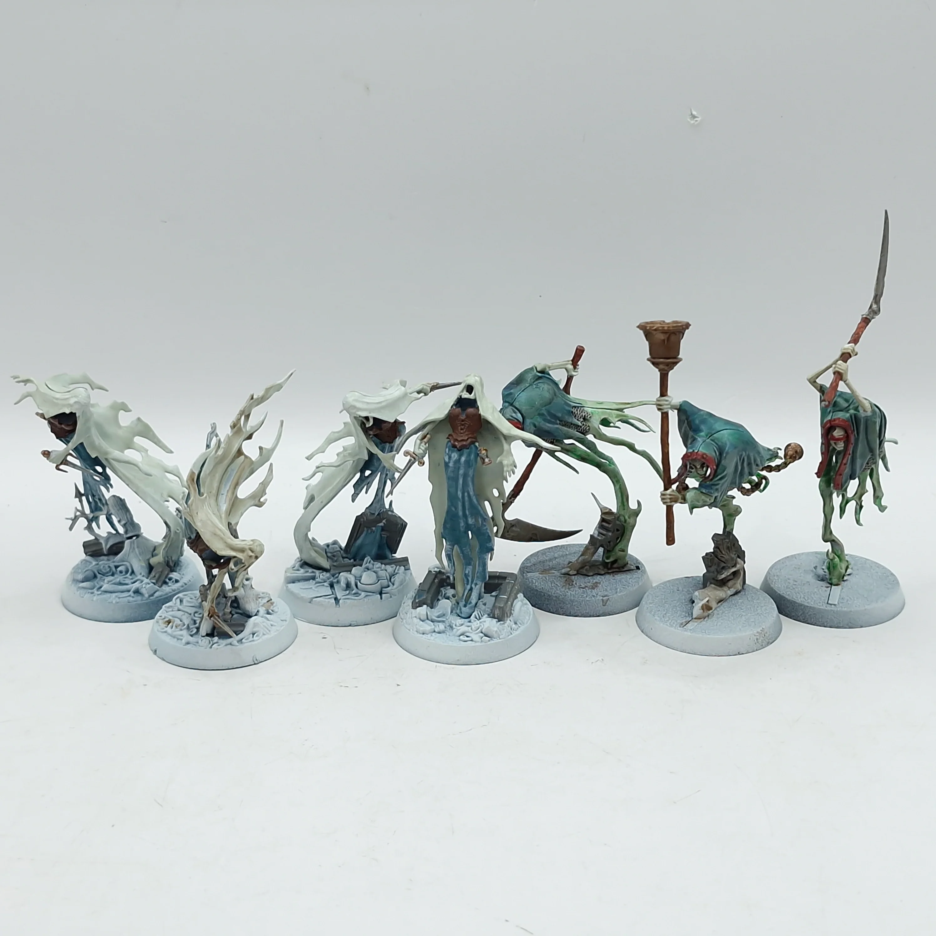 Warhammer Age of Sigmar: Nighthaunt Myrmourn Banshees and Grimghast Reapers (BJ218)