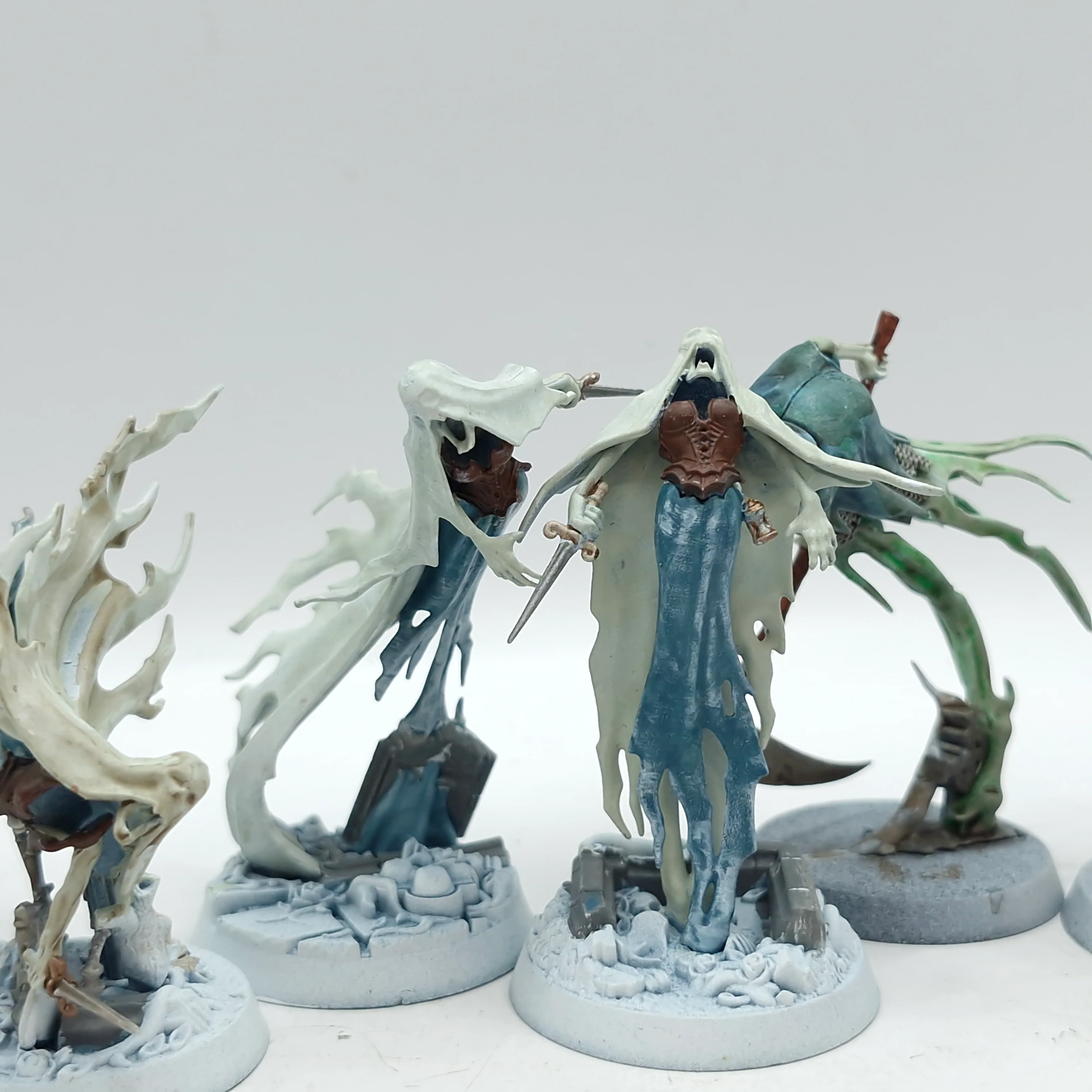Warhammer Age of Sigmar: Nighthaunt Myrmourn Banshees and Grimghast Reapers (BJ218) - Image 3