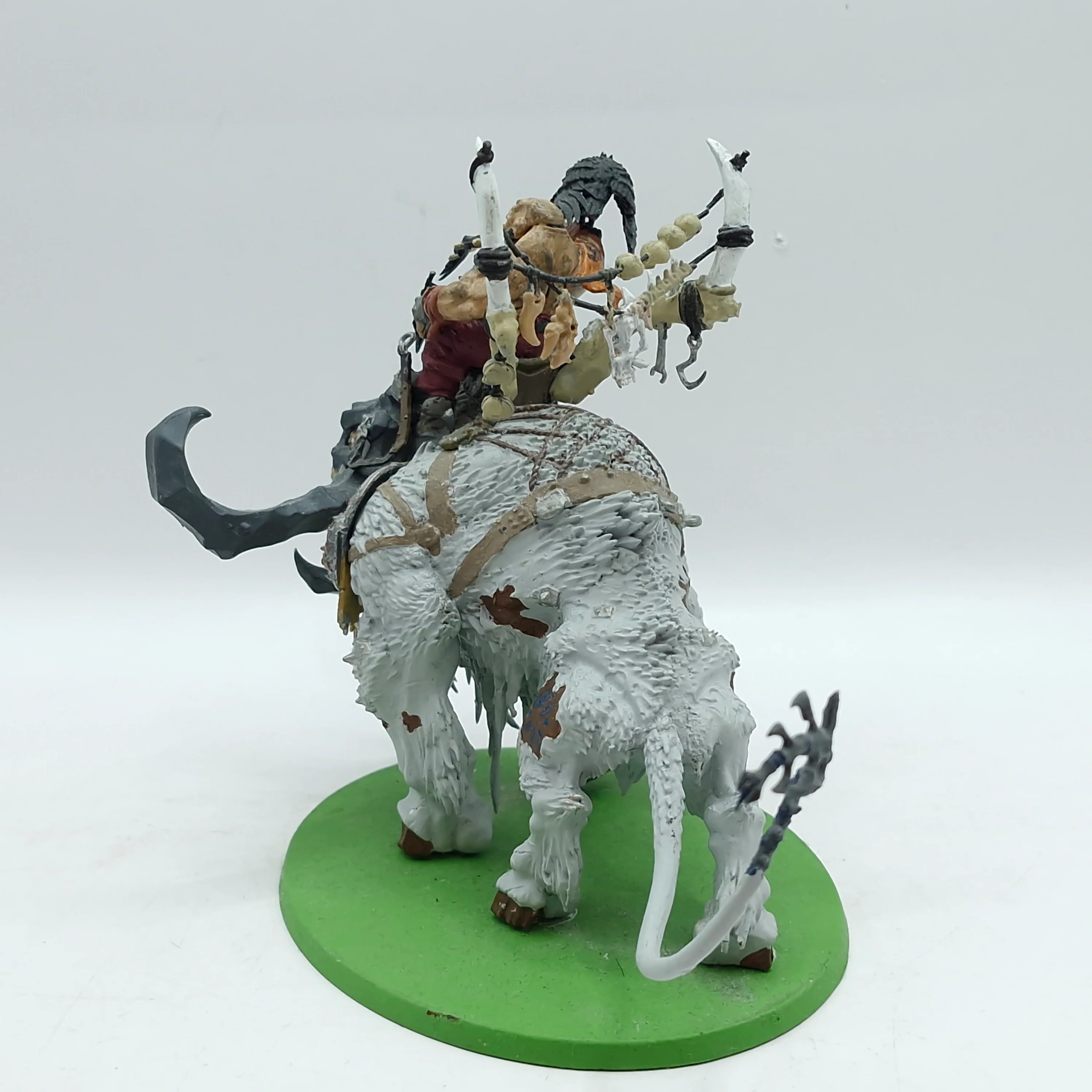 Warhammer Age of Sigmar: Ogor Mawtribes Huskard on Stonehorn (AR006) - Image 3