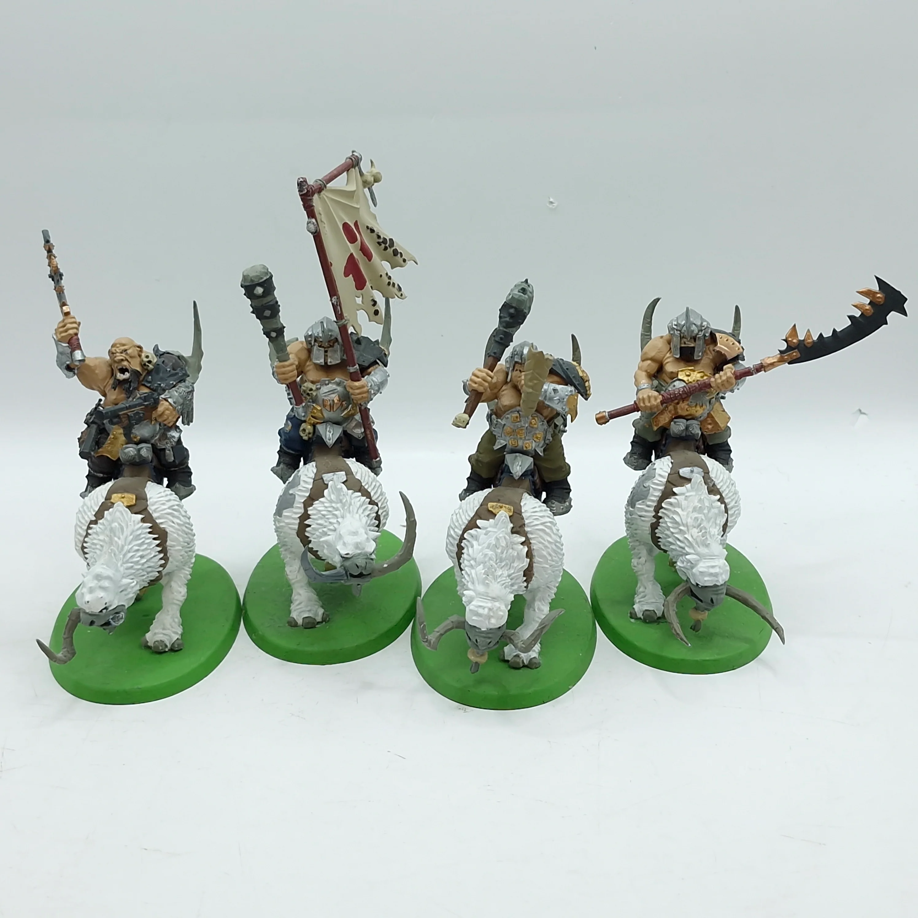 Warhammer Age of Sigmar: Ogor Mawtribes Mournfang Pack (AC004)