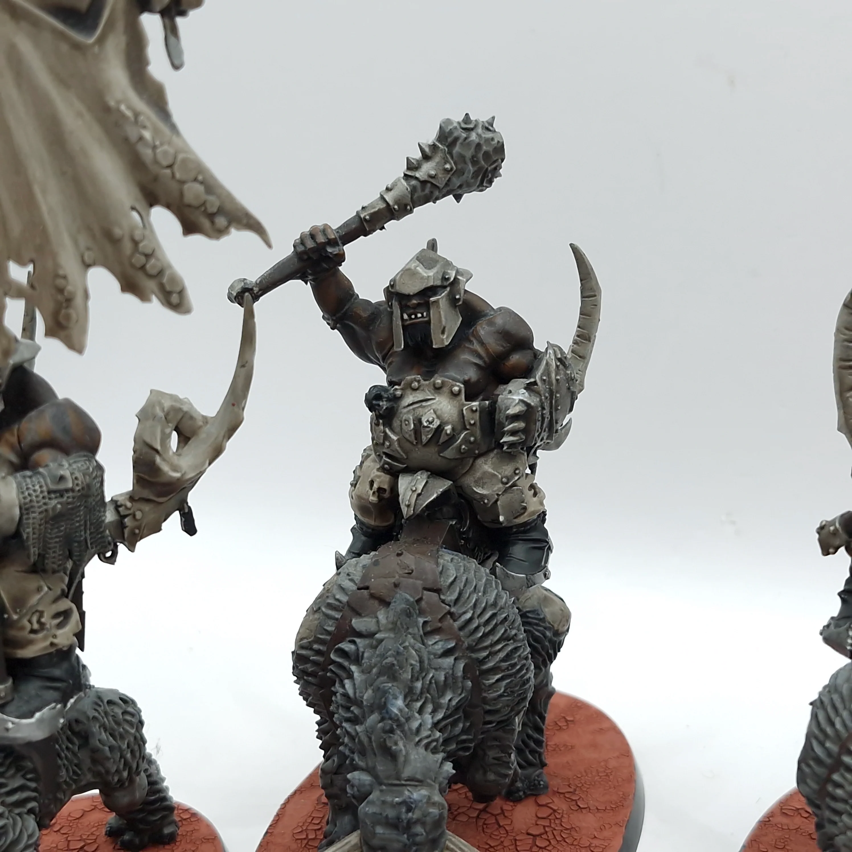 Warhammer Age of Sigmar: Ogor Mawtribes Mournfang Pack - Painted (AU084) - Image 3