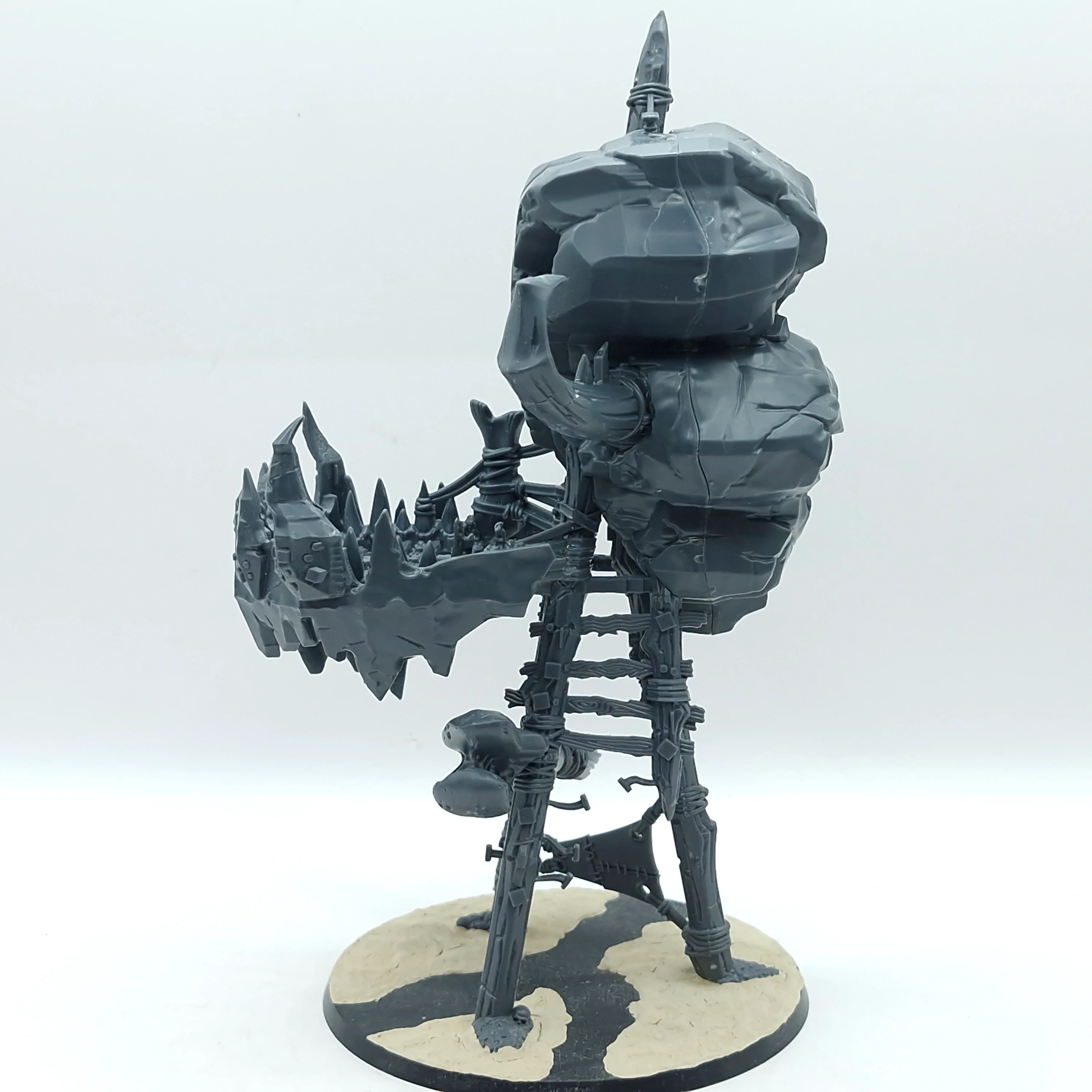 Warhammer Age of Sigmar: Orruk Warclans Bossrokk Tower (AC259) - Image 2